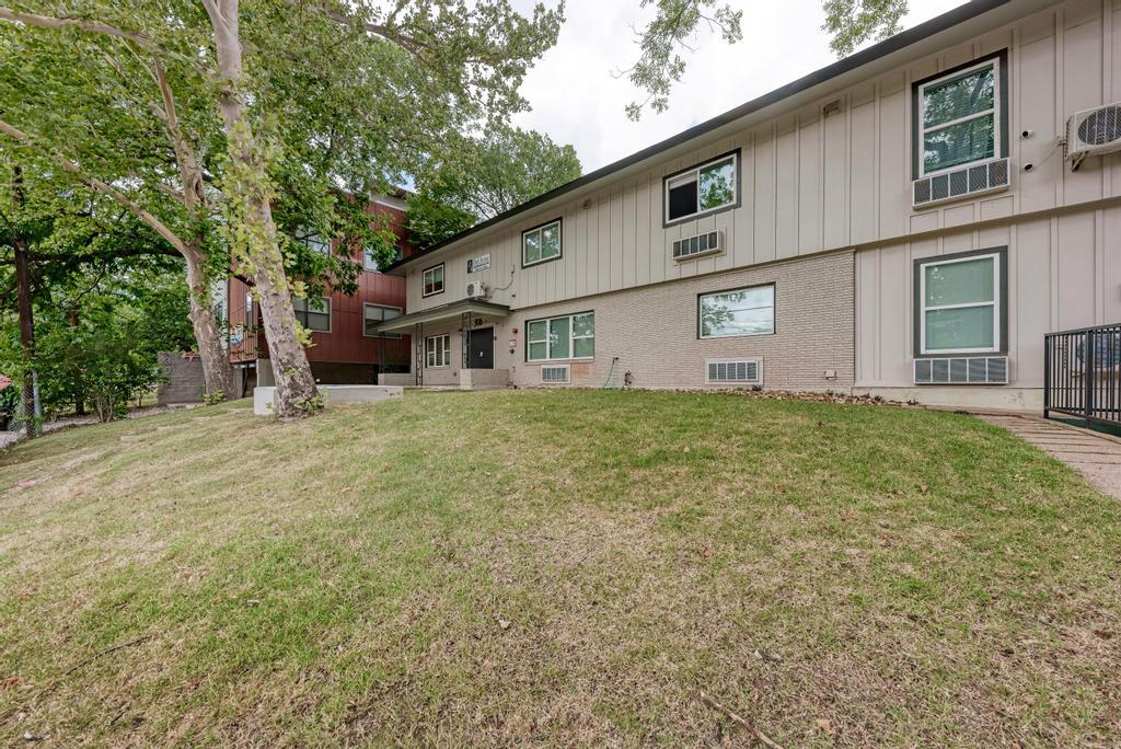 2nd image of 306 E 30th St #3, Austin, TX 78705 | MLS# 2136598