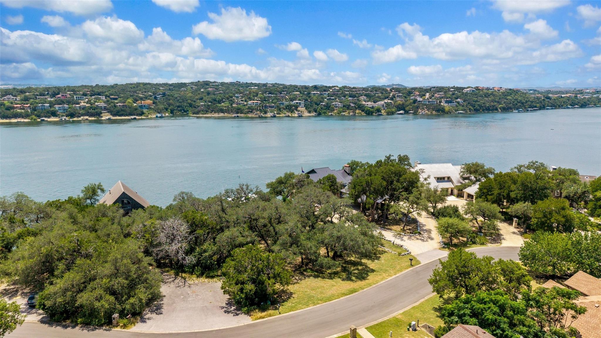 5th image of 18401 Lakepoint Cir, Lago Vista, TX 78645 | MLS# 6133839