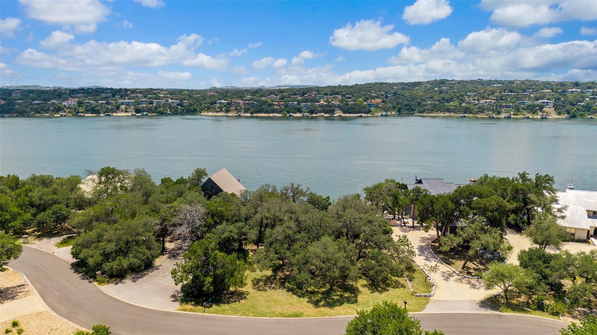 3rd image of 18401 Lakepoint Cir, Lago Vista, TX 78645 | MLS# 6133839