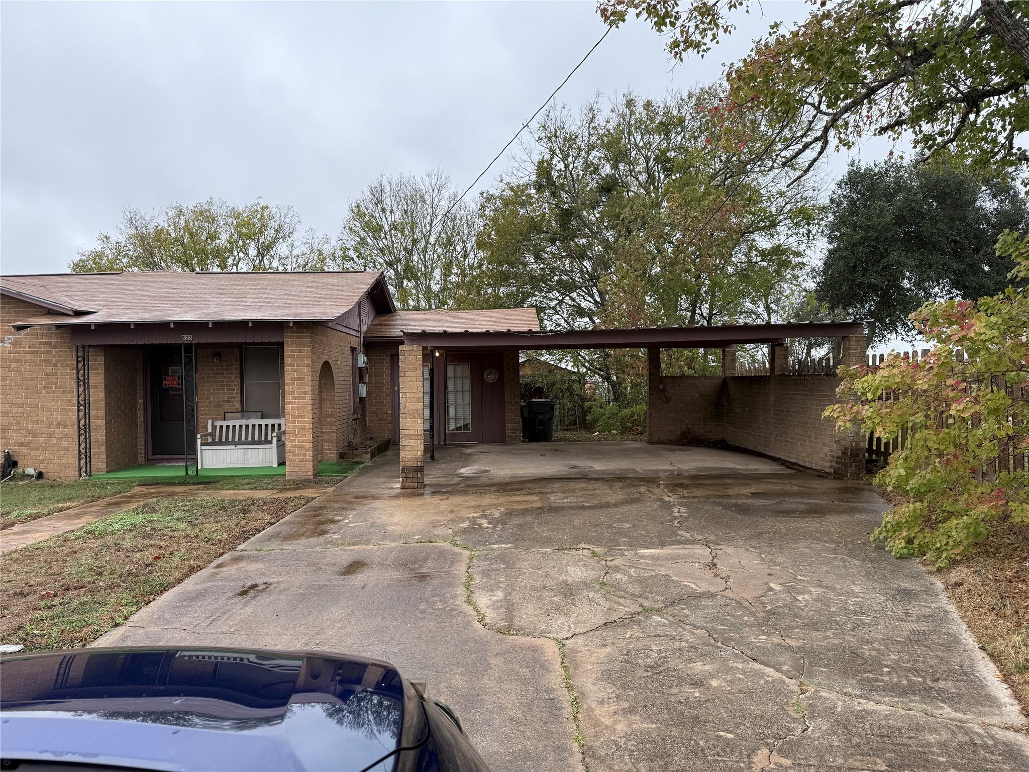 Homes for sale in Giddings, TX | 823 N Ellis St, Giddings, TX 78942 | MLS# 6806245