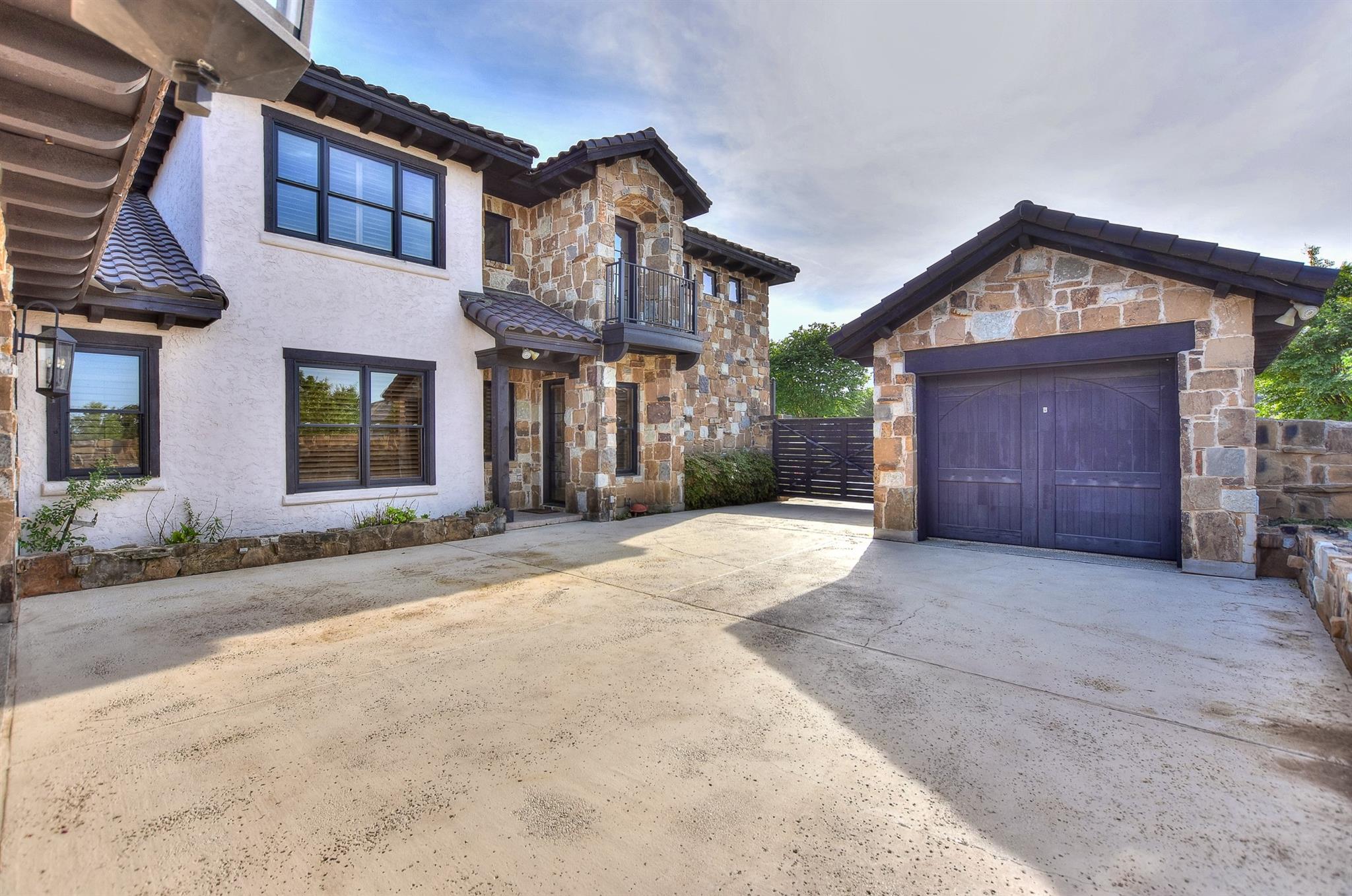 Homes for sale in Georgetown, TX | 208 Goodnight Dr, Georgetown, TX 78628 | MLS# 9846376