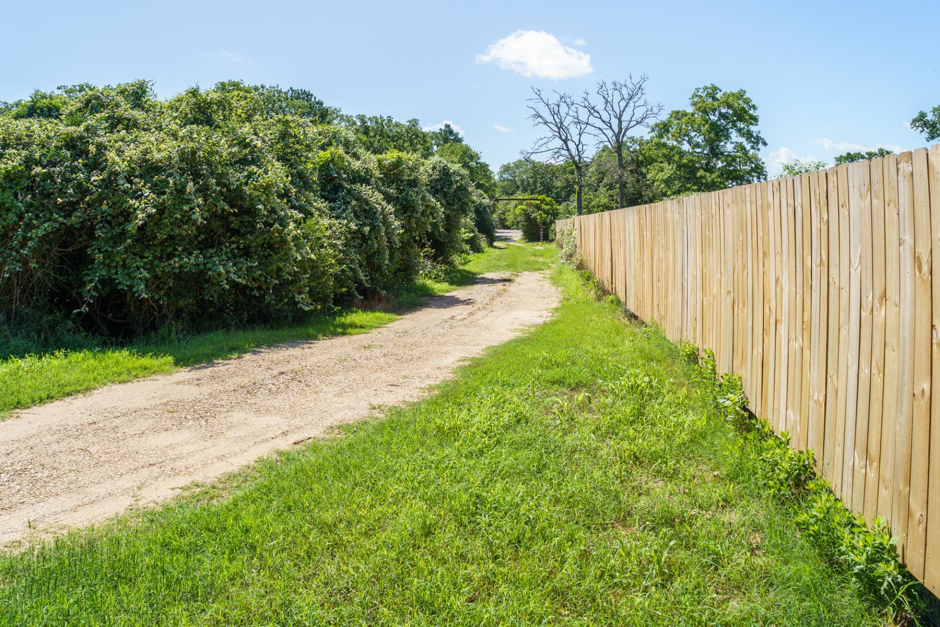 Homes for sale in Paige, TX | 152 Palamino Ct, Paige, TX 78659 | MLS# 8460789