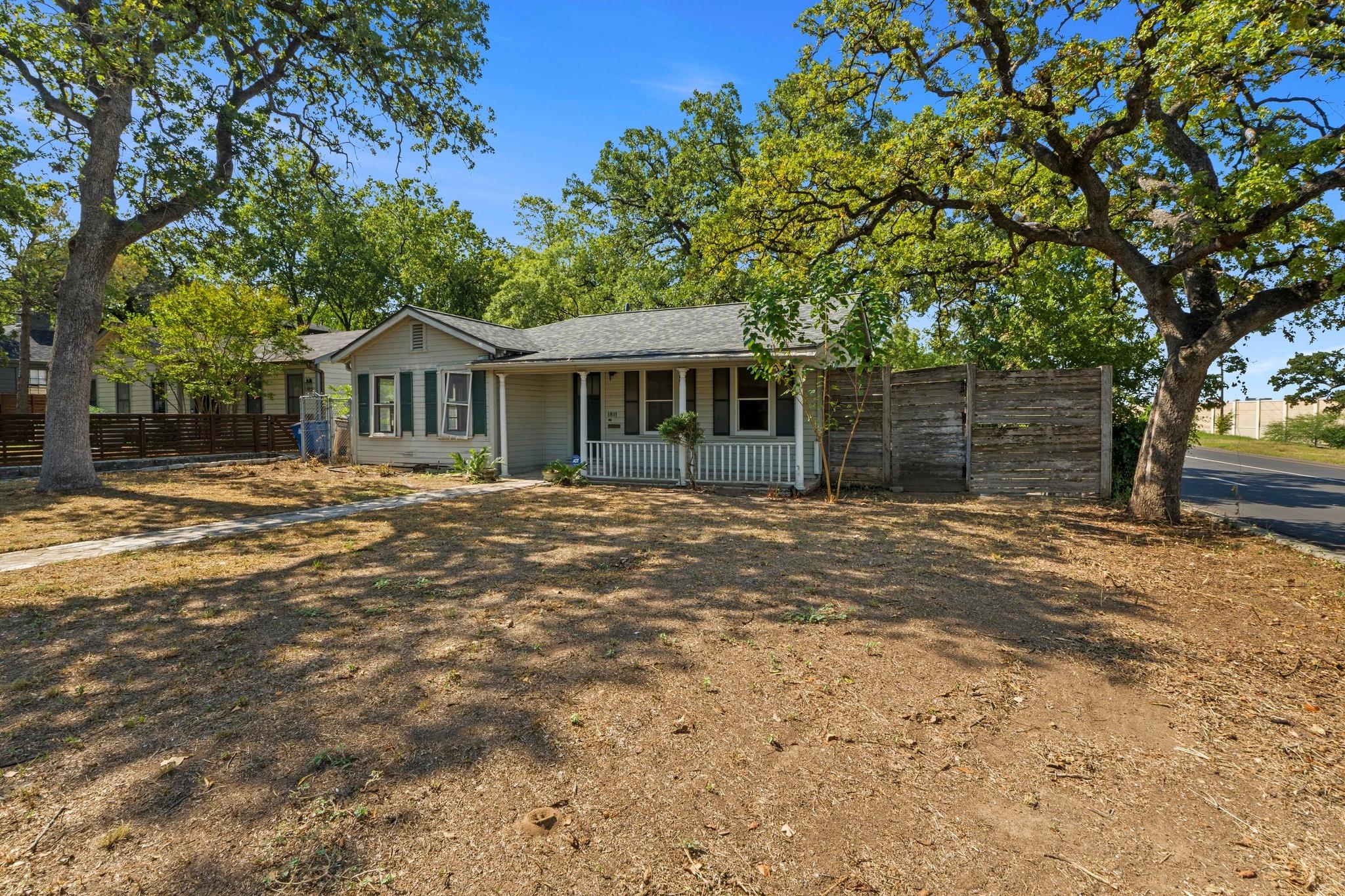 Homes for sale in Austin, TX | 1811 Palma Plz, Austin, TX 78703 | MLS# 9951078