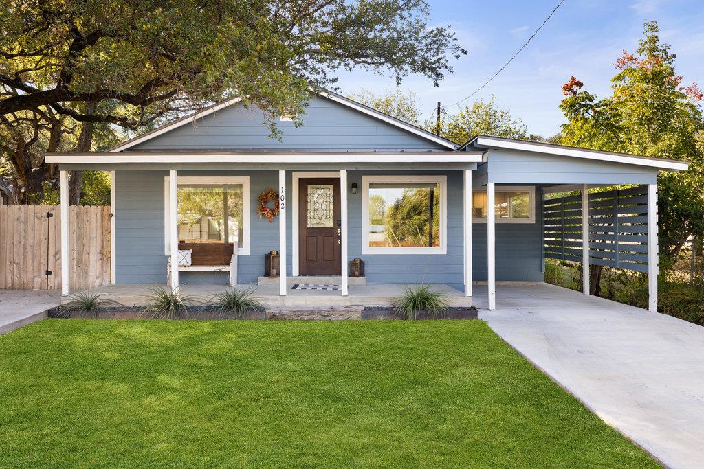 Homes for sale in Johnson City, TX | 102 Ranchview Dr, Johnson City, TX 78636 | MLS# 7543499