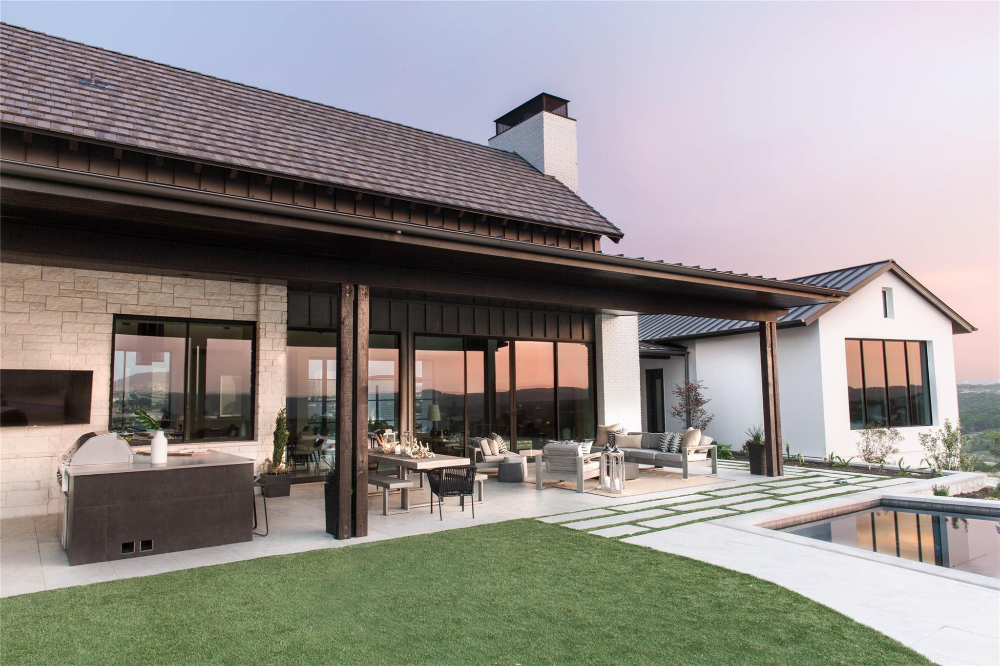 Homes for sale in Spicewood, TX | 707 Moonlight Bay Dr, Spicewood, TX 78669 | MLS# 4617816