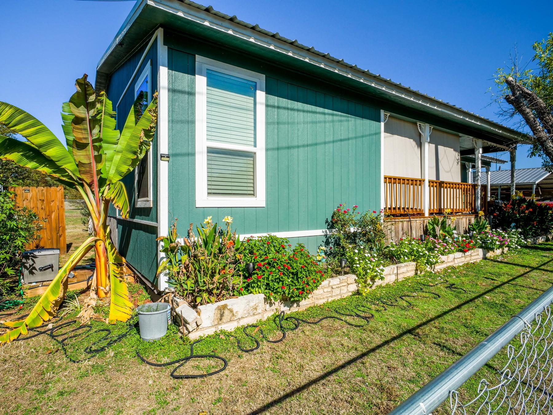 Homes for sale in Marble Falls, TX | 301 E Castlebriar Dr, Marble Falls, TX 78654 | MLS# 2788368