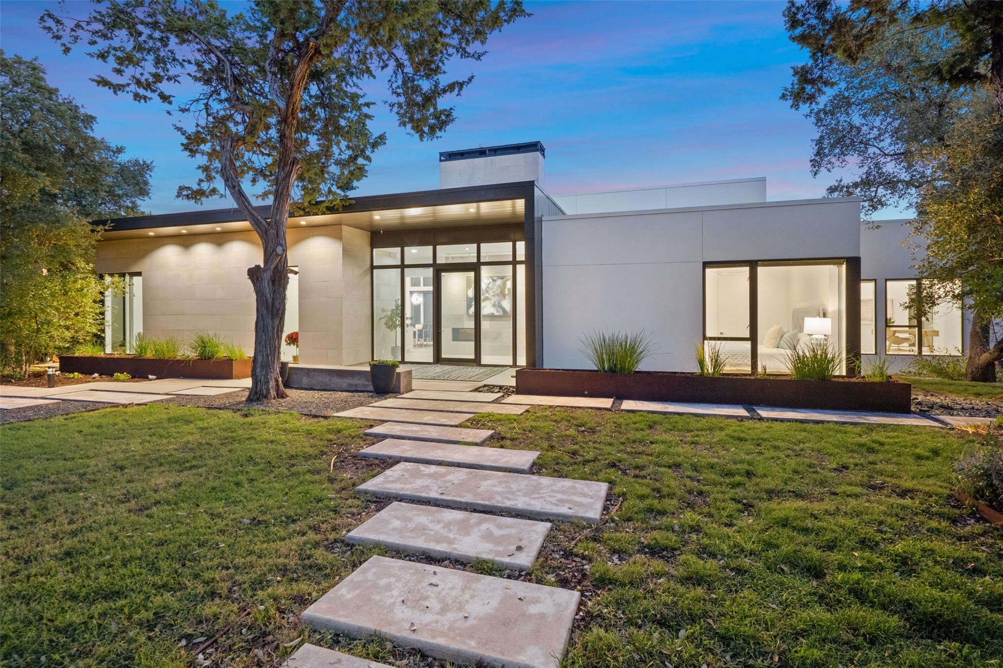 Homes for sale in West Lake Hills, TX | 1904 Yaupon Valley Rd, West Lake Hills, TX 78746 | MLS# 8674395