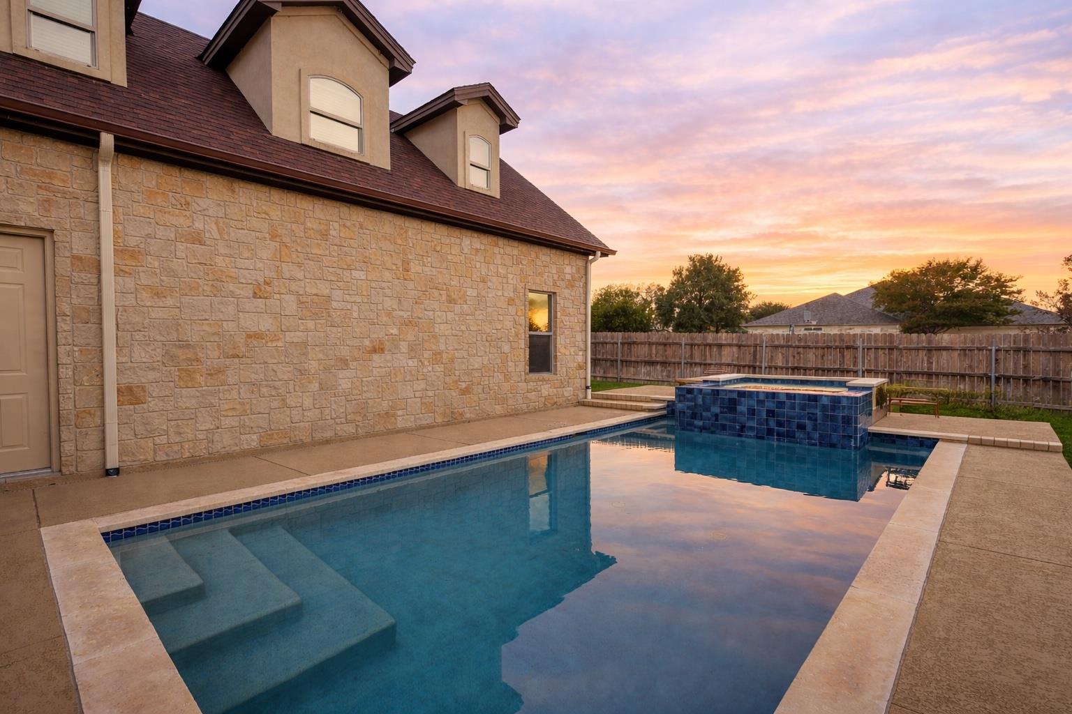 5th image of 114 Preston Trl, Meadowlakes, TX 78654 | MLS# 9767673