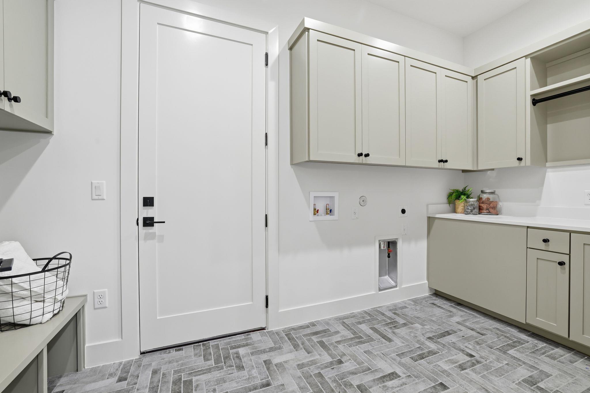 Homes for sale in Austin, TX | 2908 Stoneway Dr, Austin, TX 78757 | MLS# 9945646