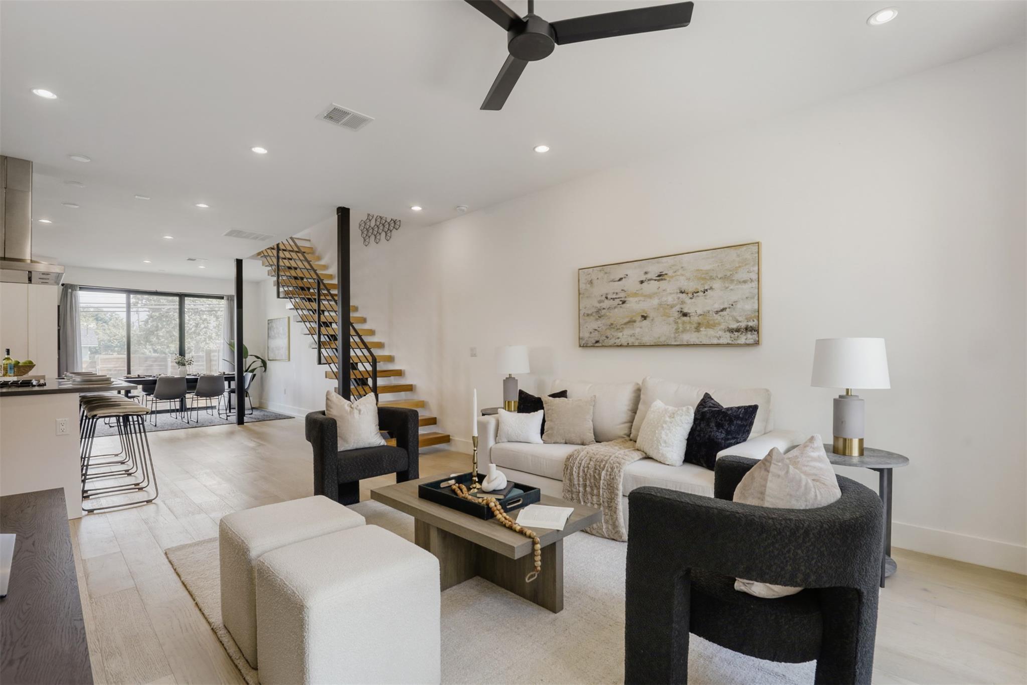3rd image of 3300 E Martin Luther King Jr Blvd #B, Austin, TX 78721 | MLS# 1397473