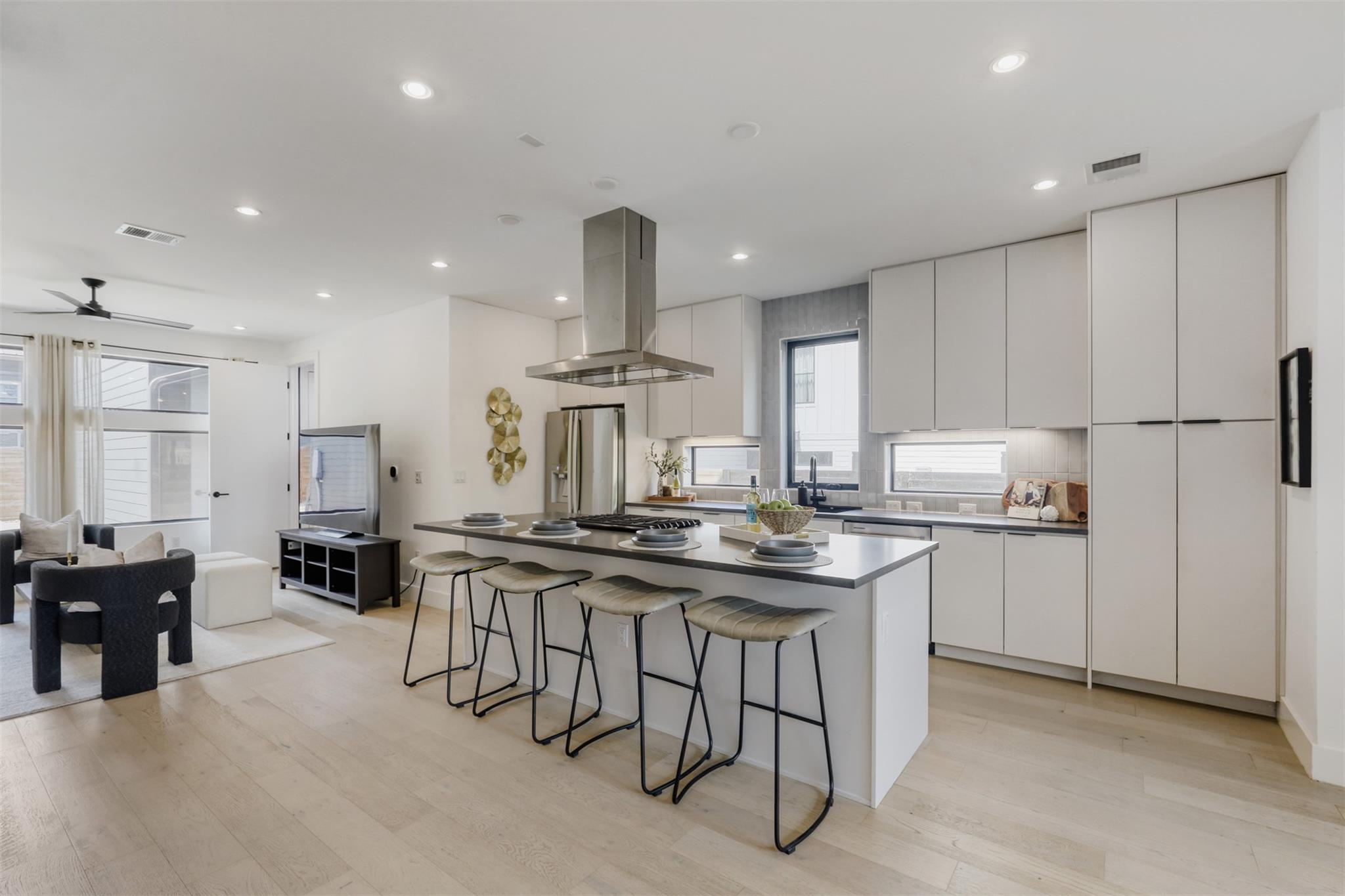4th image of 3300 E Martin Luther King Jr Blvd #B, Austin, TX 78721 | MLS# 1397473