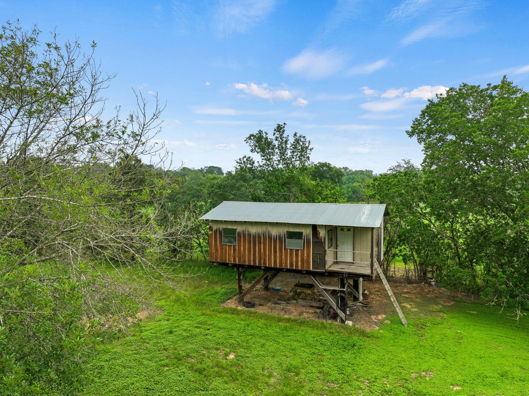Homes for sale in Smithville, TX | 429 Hidden Shores Lp Rd, Smithville, TX 78957 | MLS# 8191322