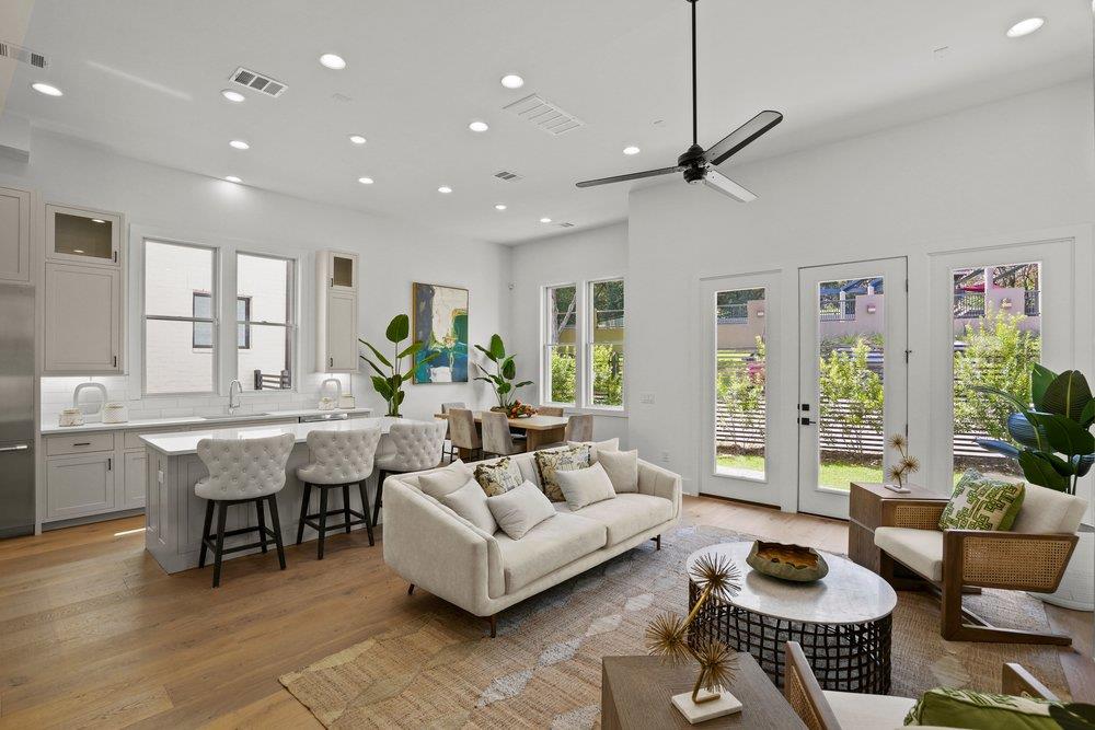 2nd image of 1719 Spyglass Dr #16, Austin, TX 78746 | MLS# 6938278