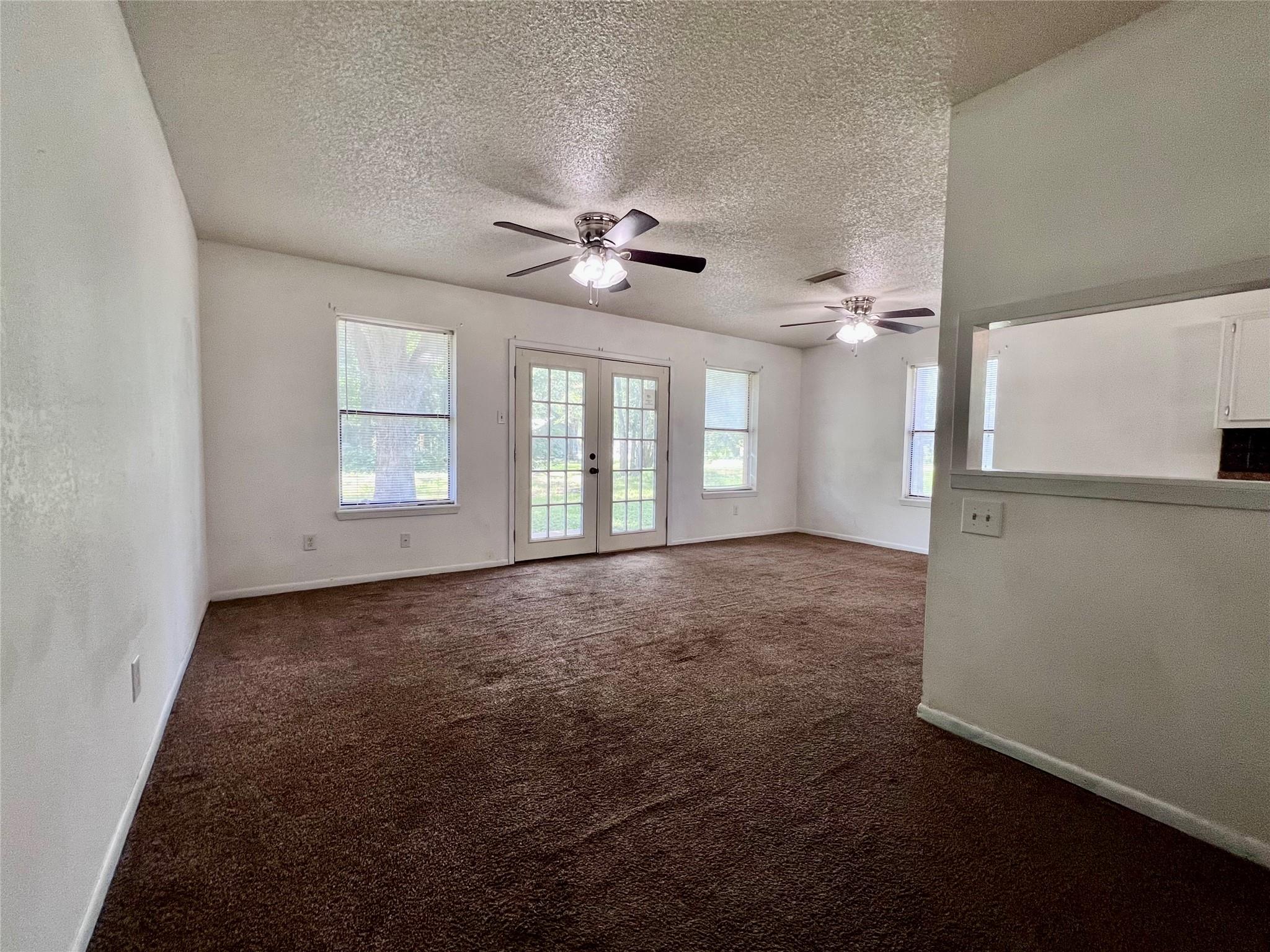 32nd image of 302 Harris St, Smithville, TX 78957 | MLS# 7110006