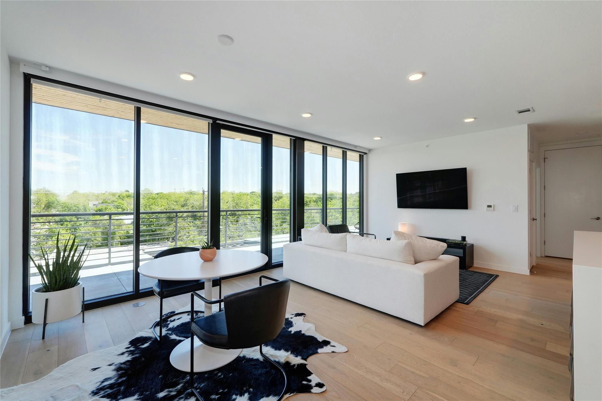 5th image of 1600 S 1St St #403, Austin, TX 78704 | MLS# 9991593