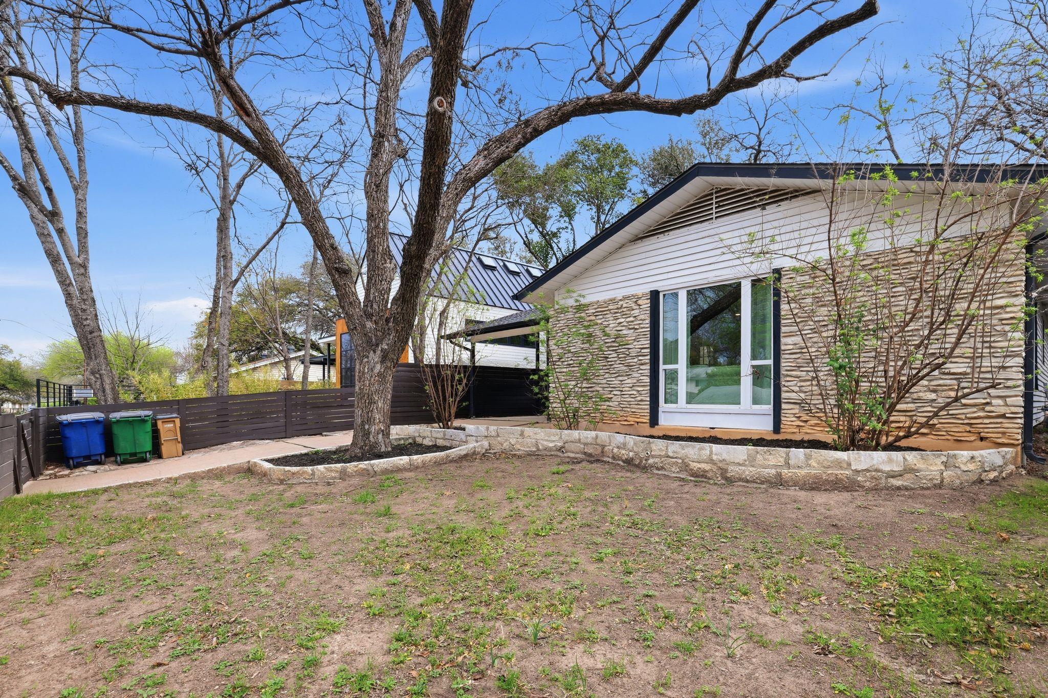 Homes for sale in Austin, TX | 2905 Brinwood Ave, Austin, TX 78704 | MLS# 6336536