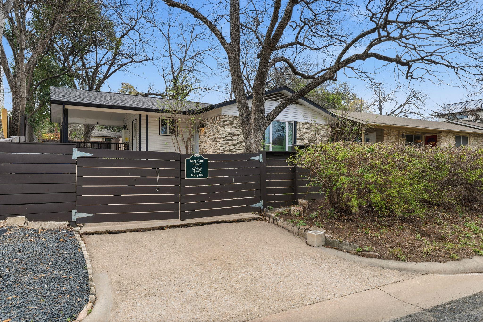Homes for sale in Austin, TX | 2905 Brinwood Ave, Austin, TX 78704 | MLS# 6336536