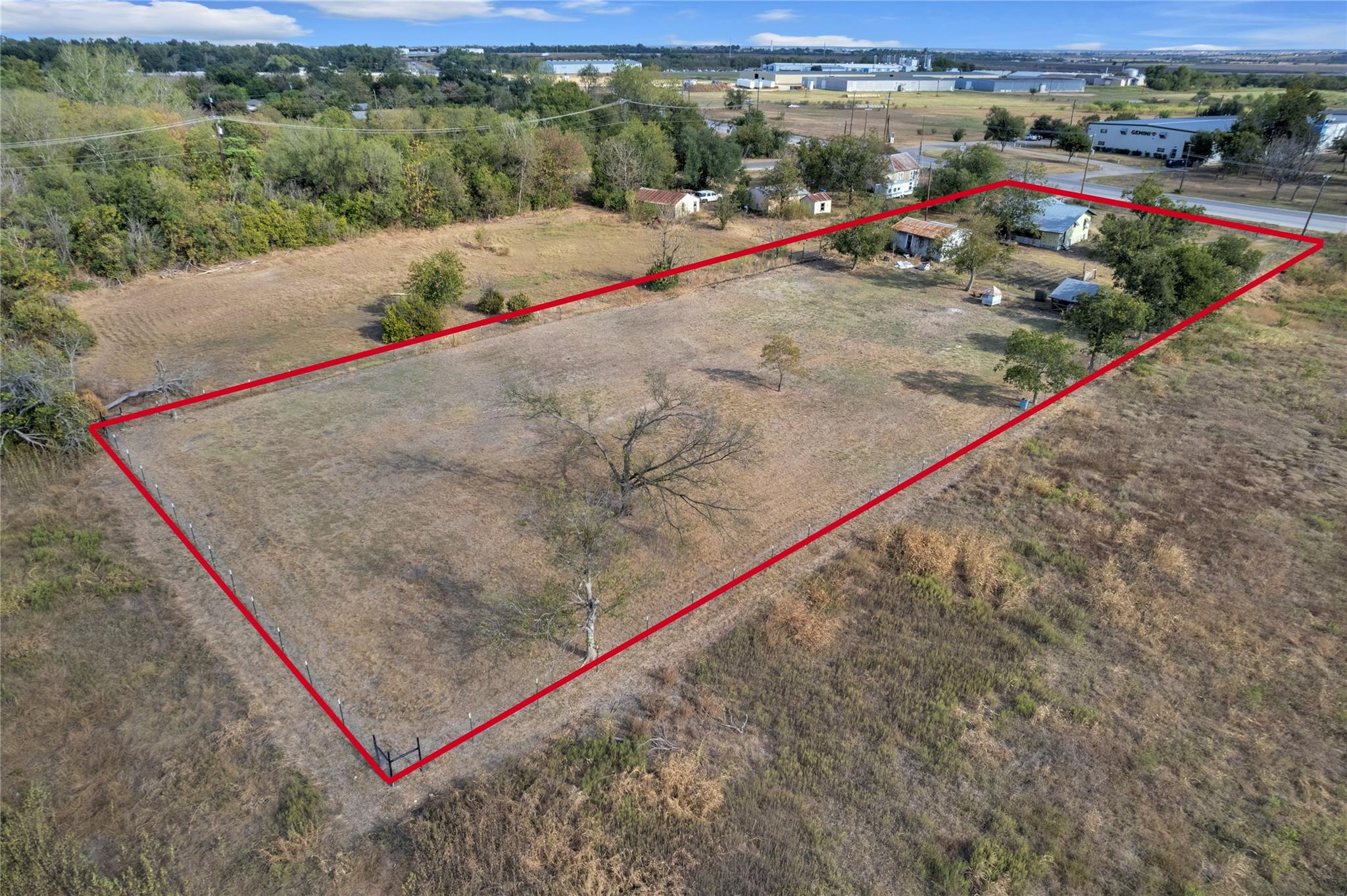 2nd image of 1607 East 4th St, Taylor, TX 76574 | MLS# 3037030