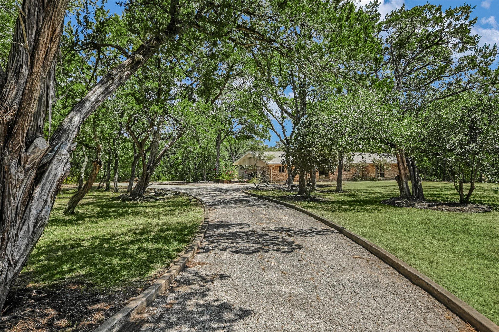 1st image of 5645 Oak Blvd, Austin, TX 78735 | MLS# 1527464