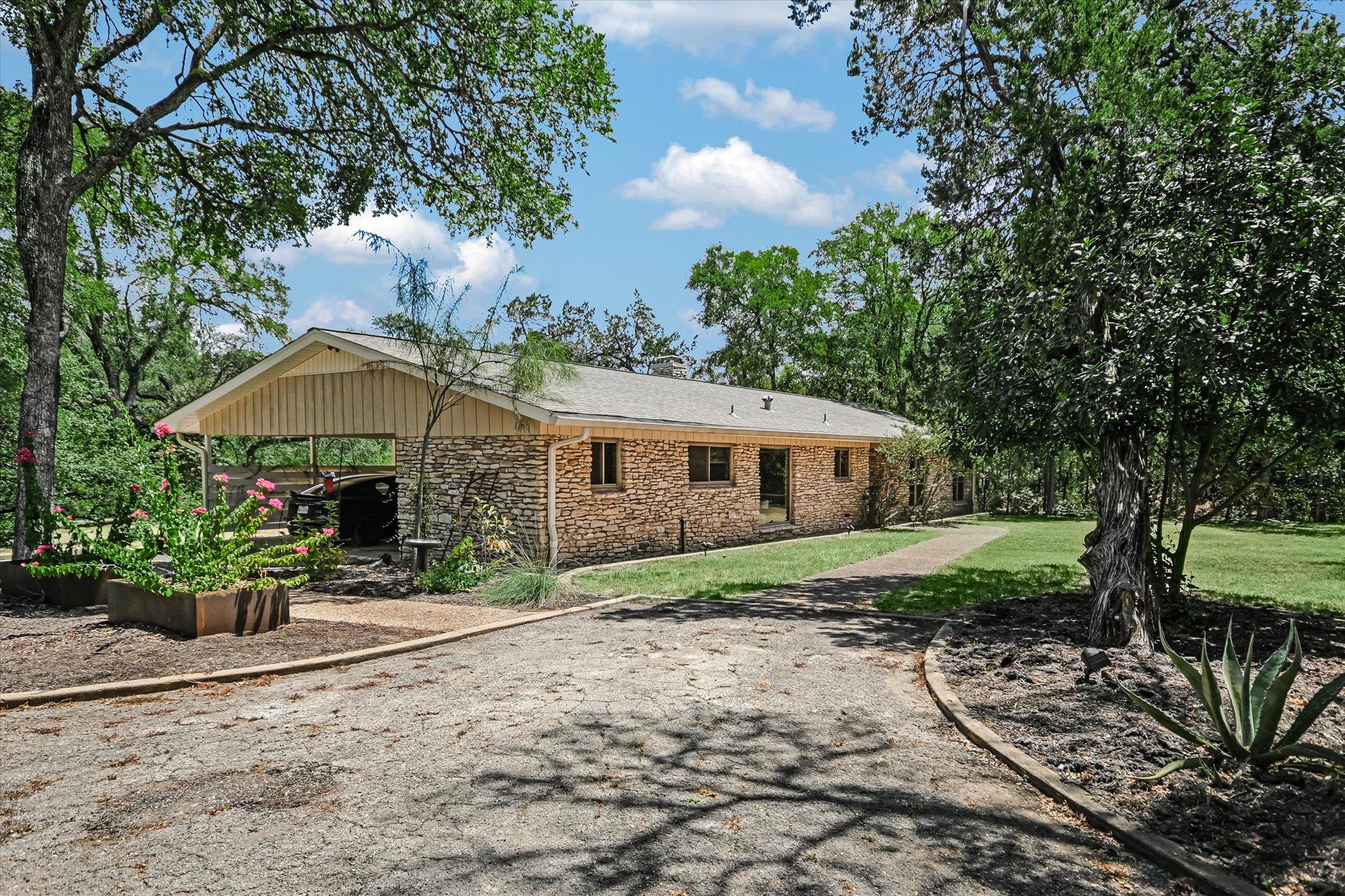 3rd image of 5645 Oak Blvd, Austin, TX 78735 | MLS# 1527464