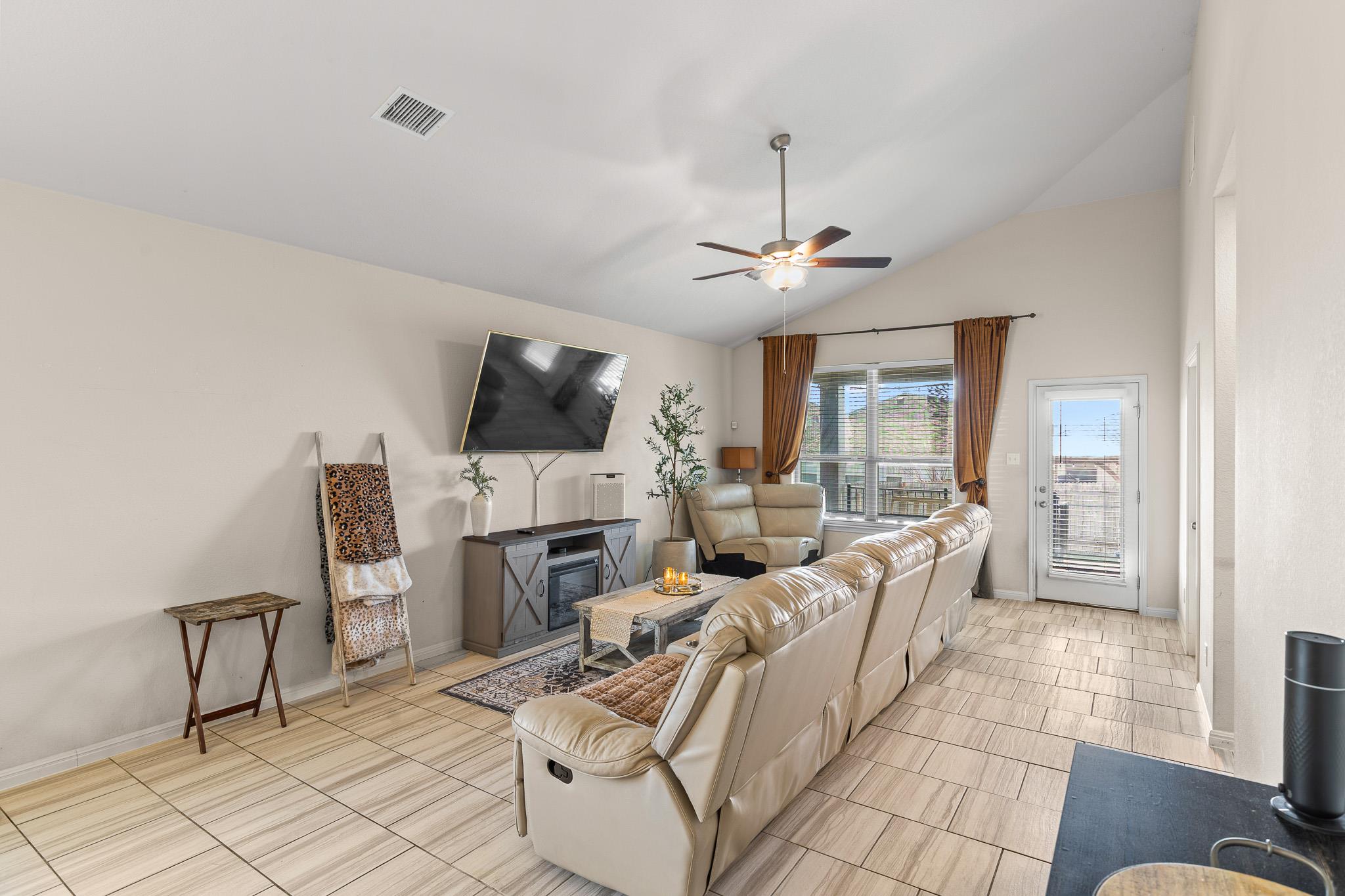 5th image of 276 Finstown St, Hutto, TX 78634 | MLS# 2381058