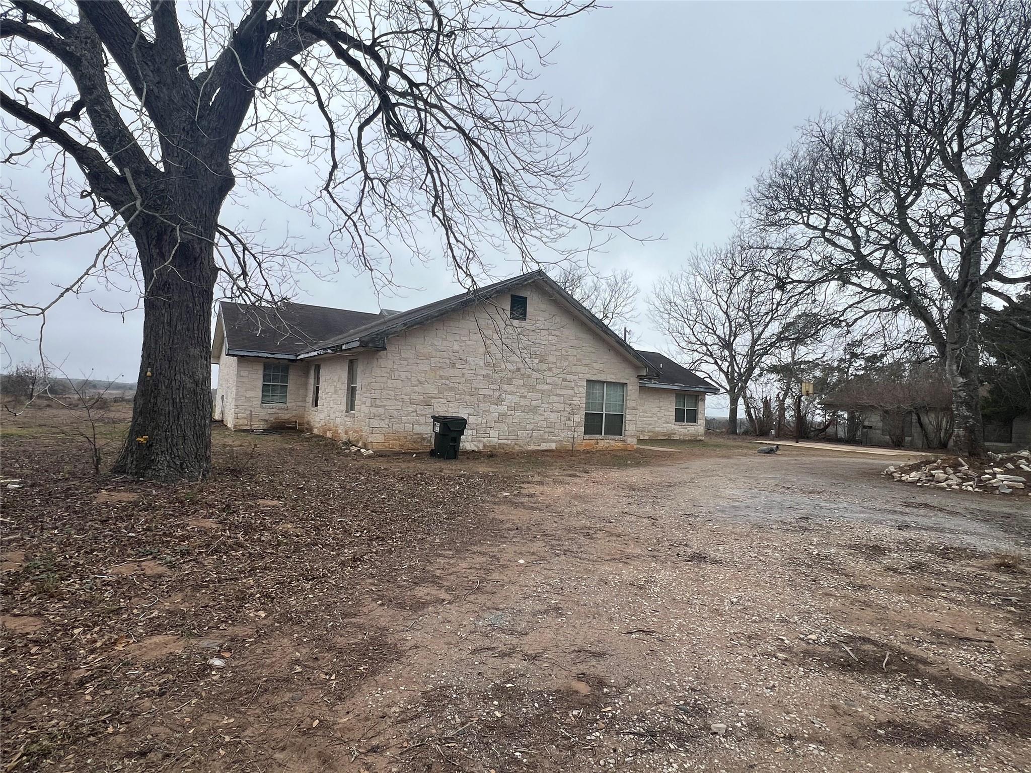 Homes for sale in Giddings, TX | 1448 Private Road 6013, Giddings, TX 78942 | MLS# 5963747