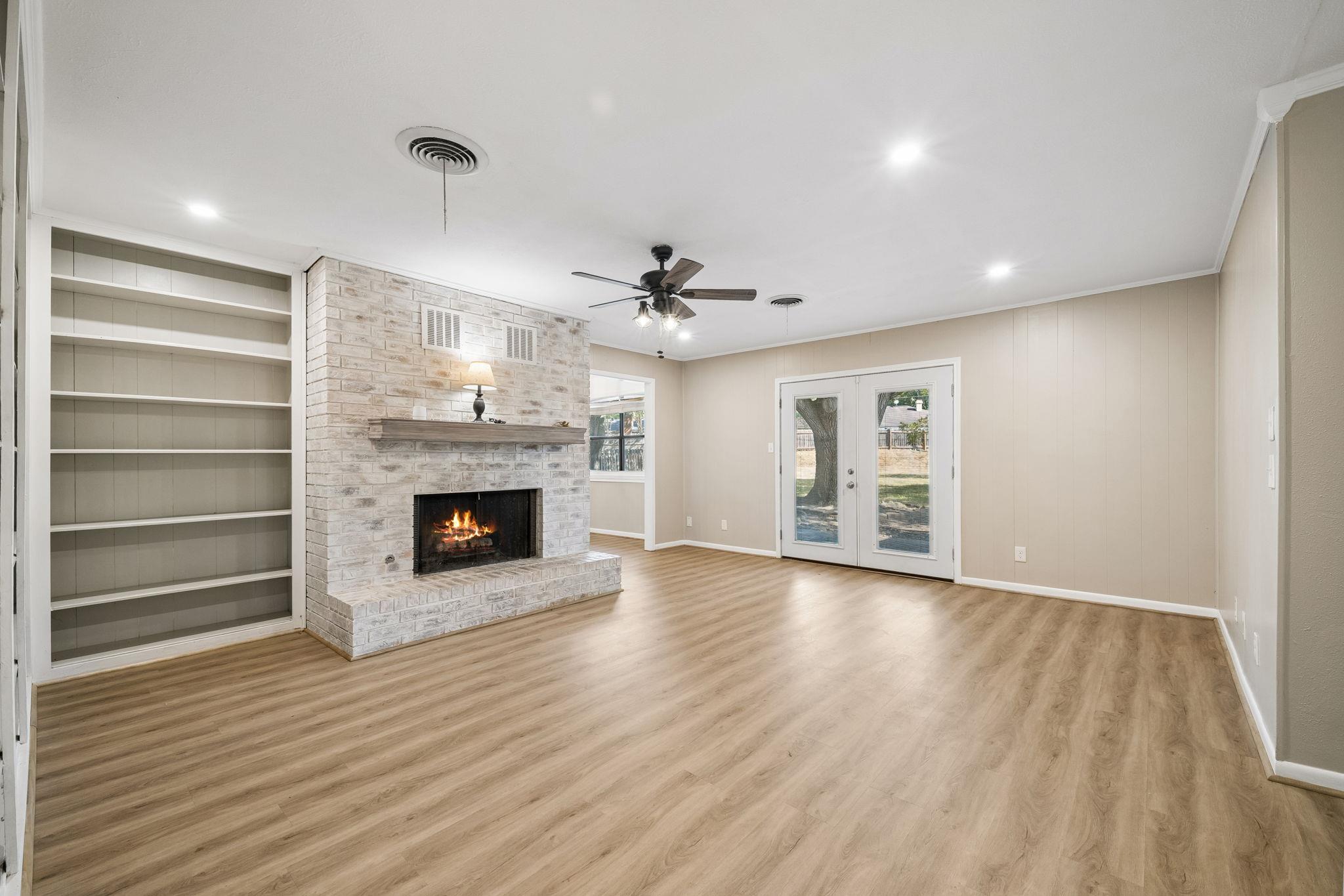 4th image of 1203 Hollis Dr, Brenham, TX 77833 | MLS# 2331854
