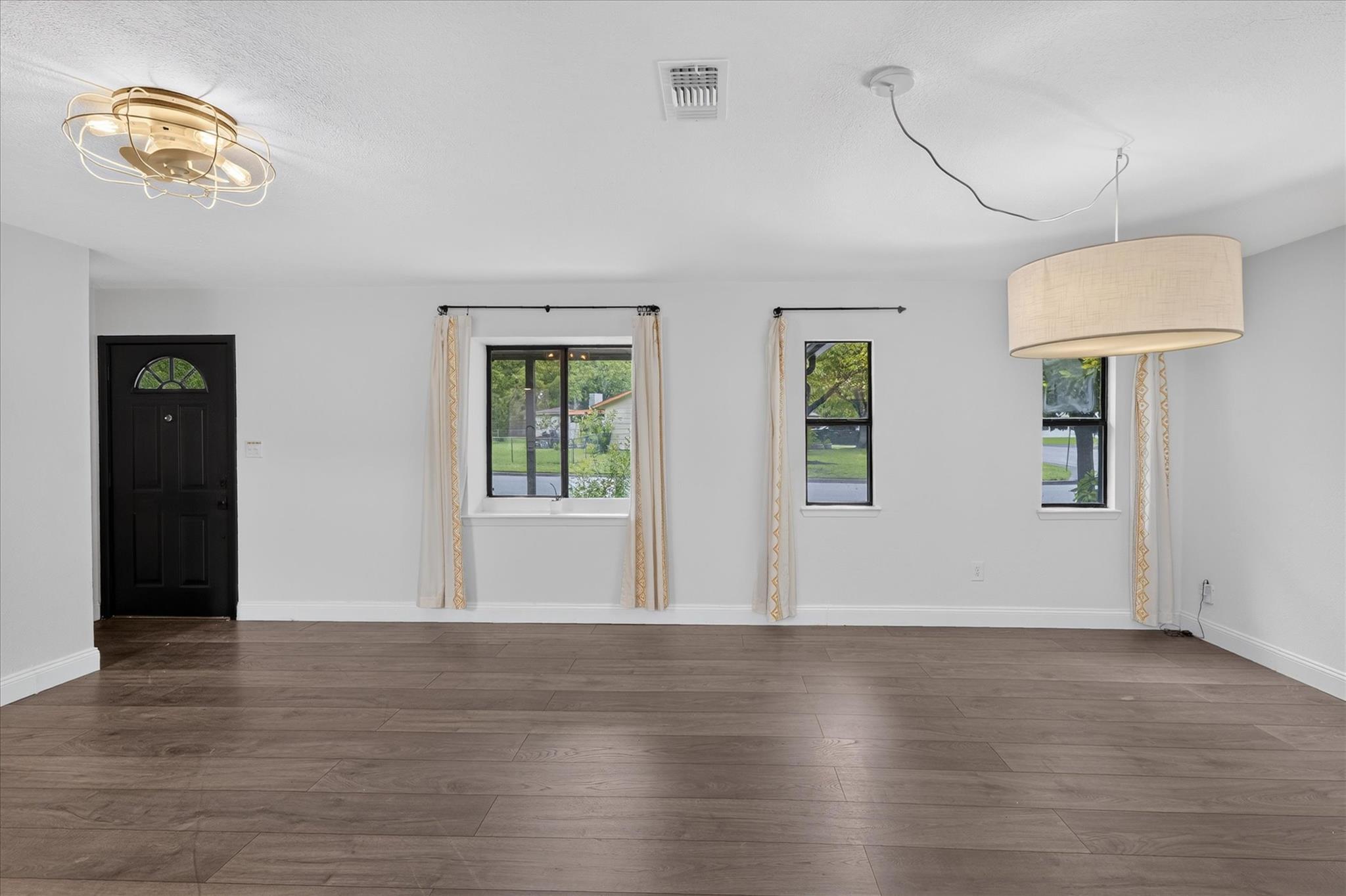 4th image of 6001 Leisure Run Rd, Austin, TX 78745 | MLS# 9832049