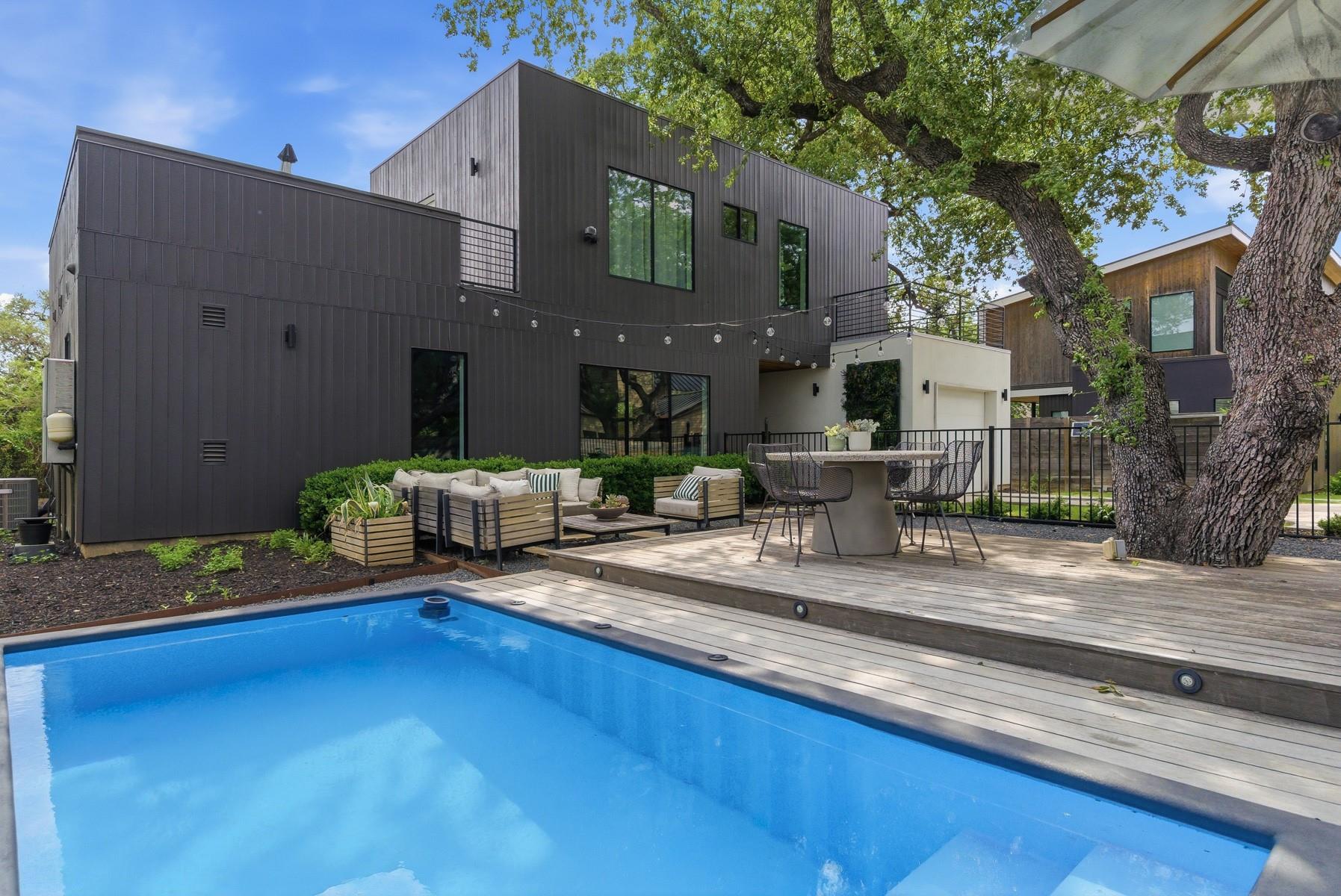 2nd image of 1605 Chelsea Ln, Austin, TX 78704 | MLS# 7108402
