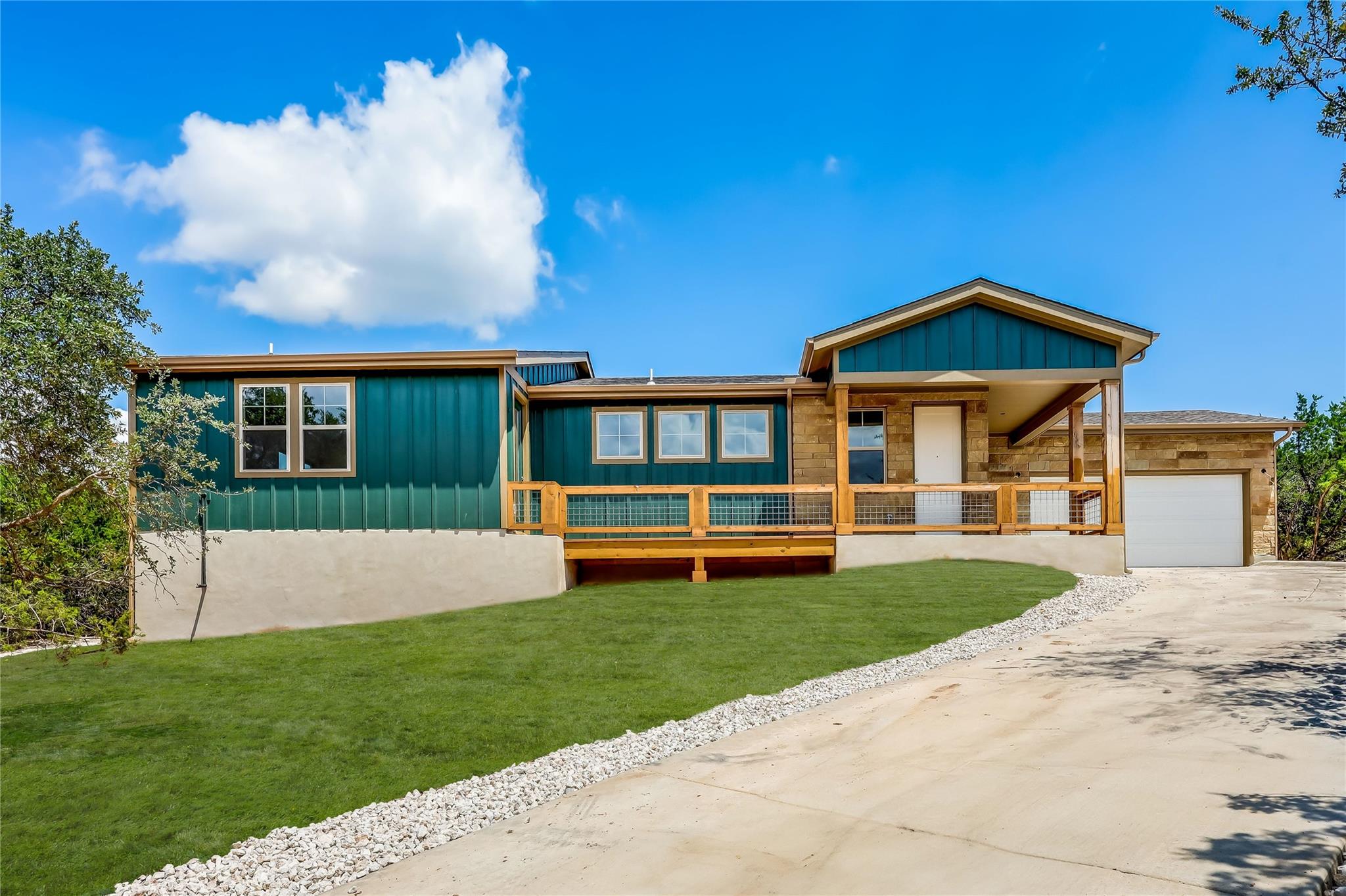 2nd image of 4005 Rockpark Cir, Lago Vista, TX 78645 | MLS# 8934382
