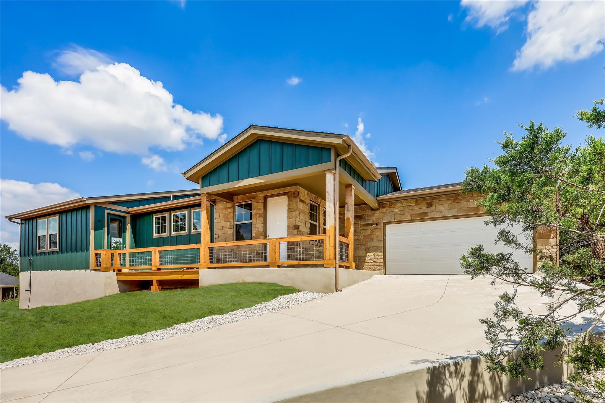 4th image of 4005 Rockpark Cir, Lago Vista, TX 78645 | MLS# 8934382