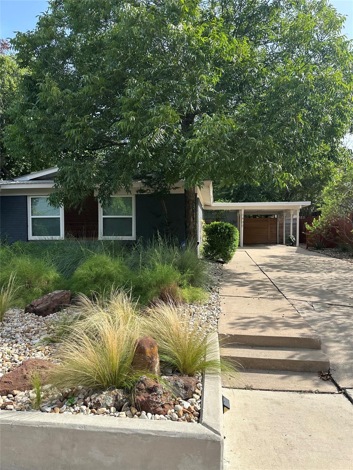 2nd image of 1400 Westmoor Dr, Austin, TX 78723 | MLS# 6495693