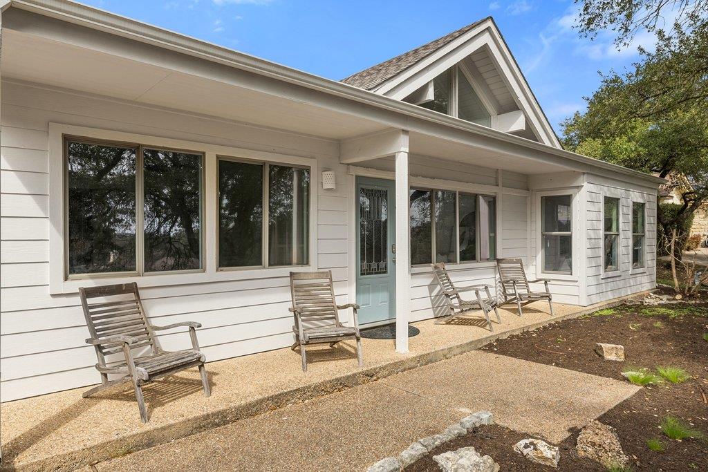 Homes for sale in Lakeway, TX | 411 Lakeway Dr, Lakeway, TX 78734 | MLS# 4100820