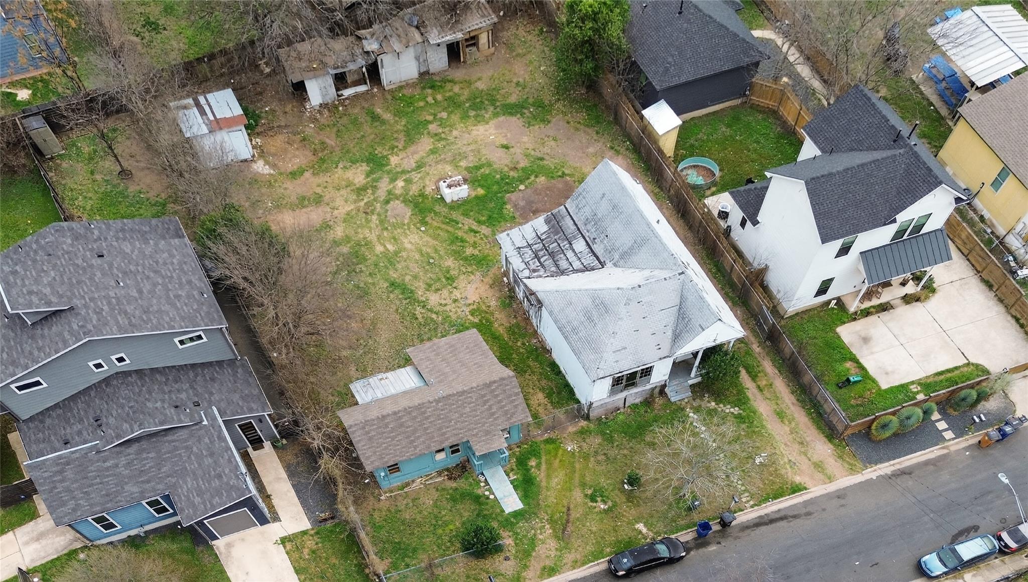 3rd image of 6917 Carver Ave, Austin, TX 78752 | MLS# 4502174