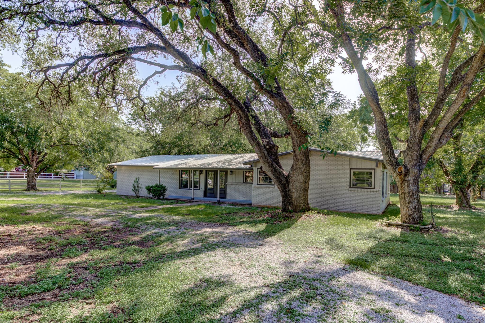3rd image of 11811 Sleepy Hollow Rd, Manchaca, TX 78652 | MLS# 8289825