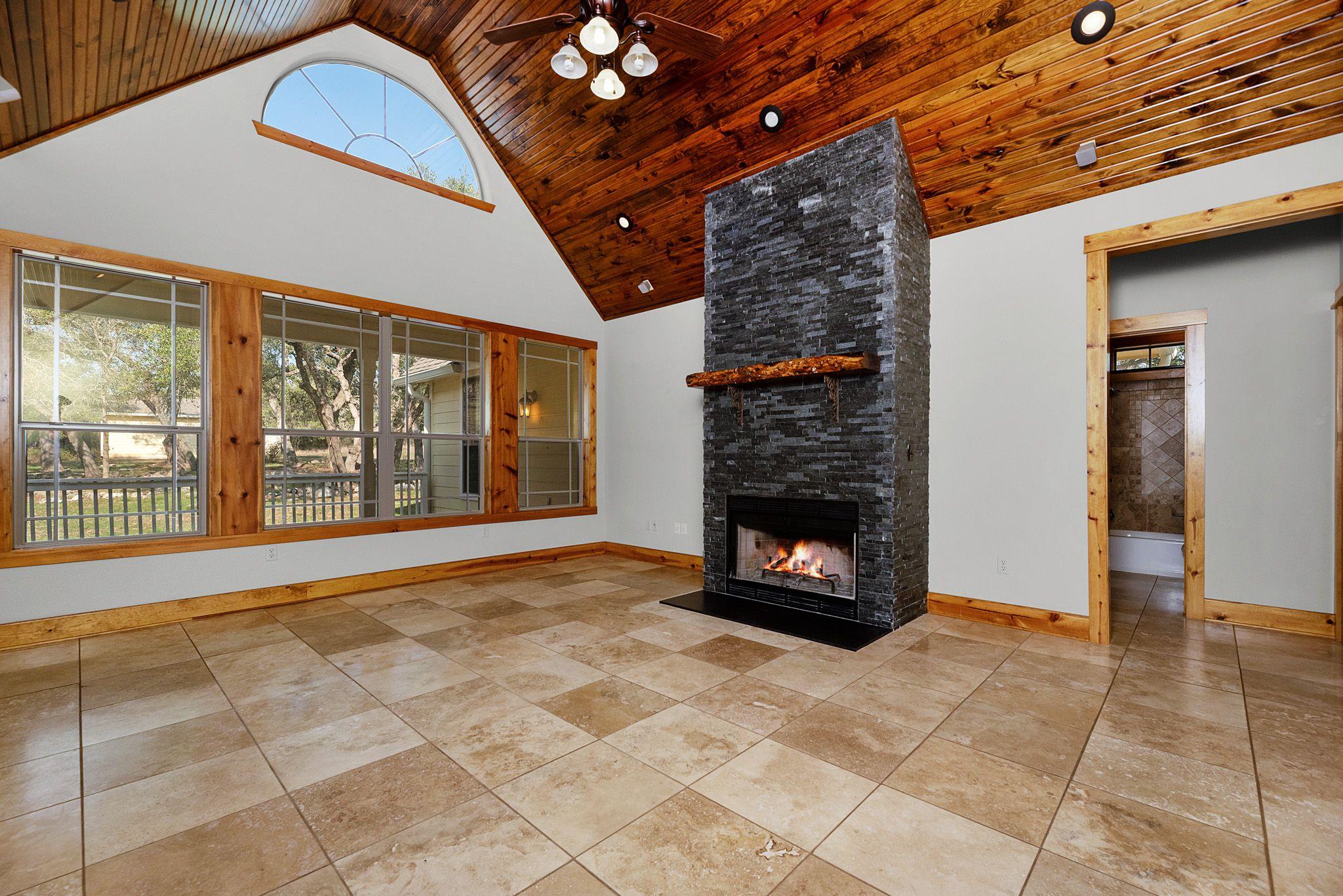 2nd image of 967 Falconwood Dr, San Marcos, TX 78666 | MLS# 4633879