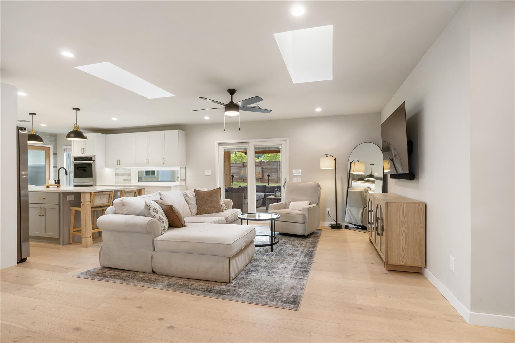 4th image of 6703 Duquesne Dr, Austin, TX 78723 | MLS# 9173698