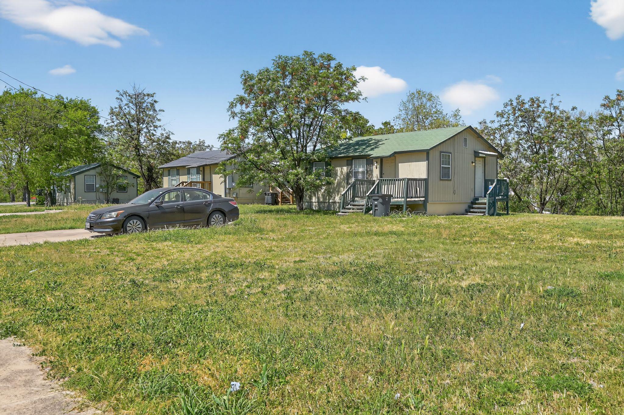 3rd image of 713, 711, And 709 Bremser Ave, Killeen, TX 76541 | MLS# 1347530