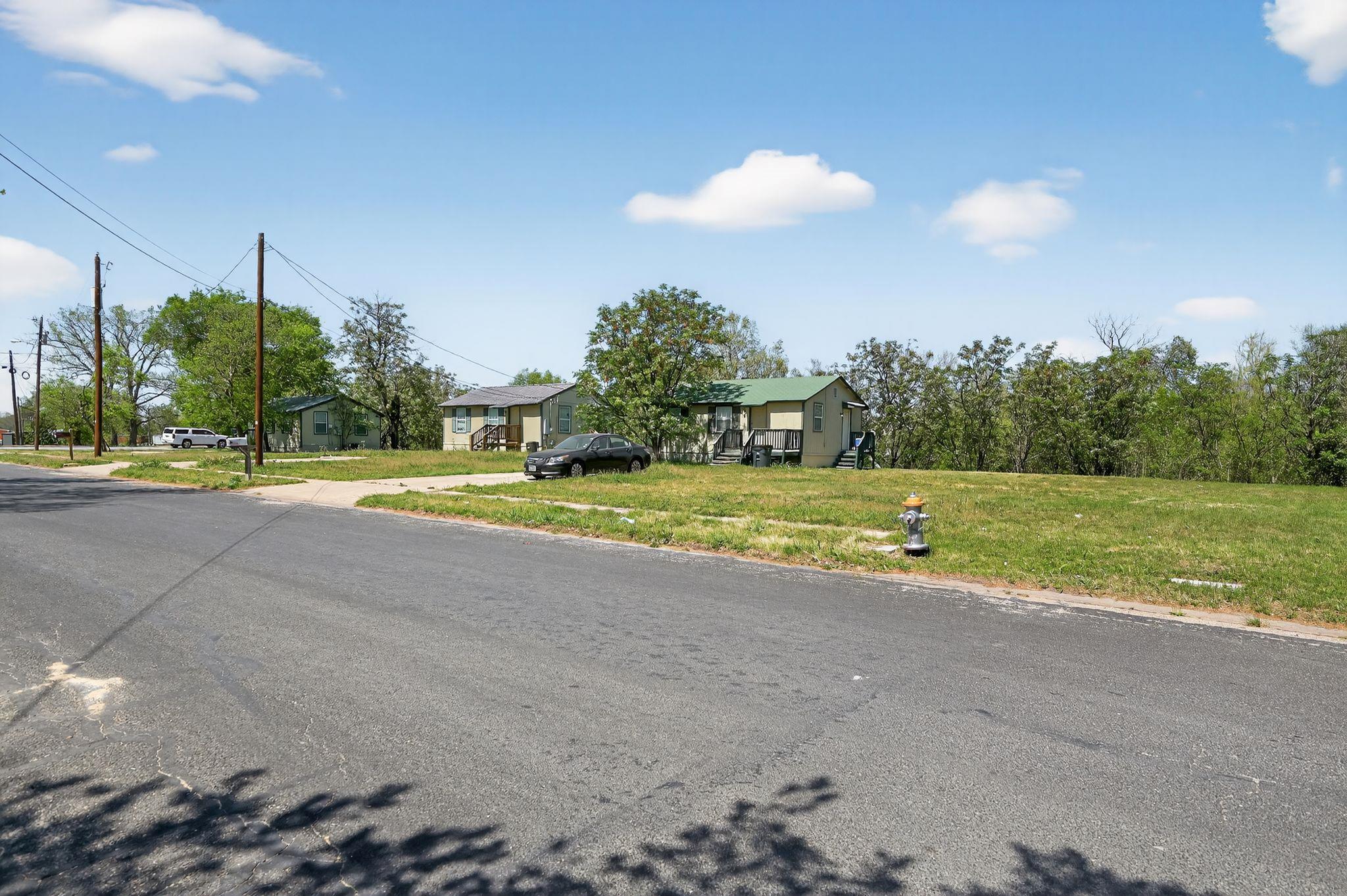 15th image of 713, 711, And 709 Bremser Ave, Killeen, TX 76541 | MLS# 1347530
