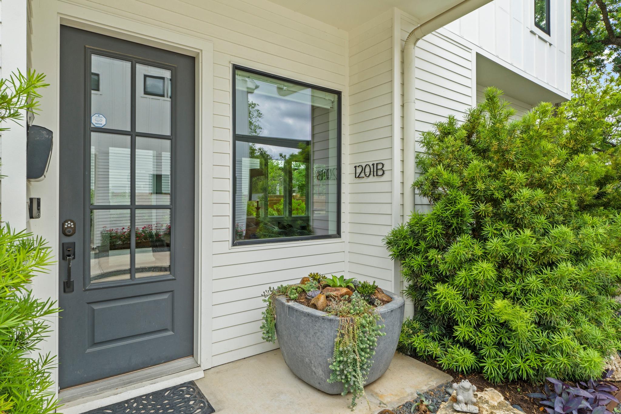 2nd image of 1201 W 39th 1/2 St #B, Austin, TX 78756 | MLS# 4032216