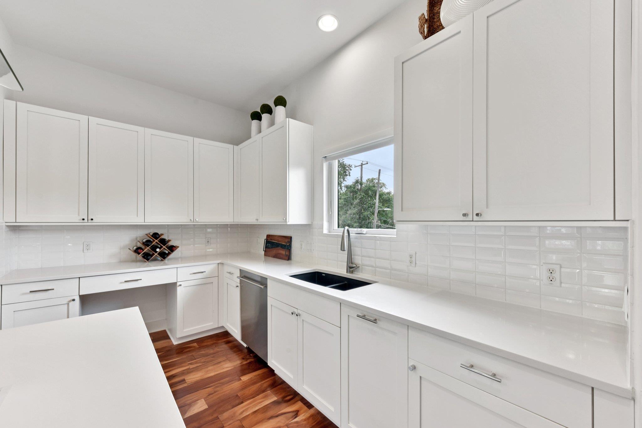 Homes for sale in Austin, TX | 2300 S 5Th St #E, Austin, TX 78704 | MLS# 3246726