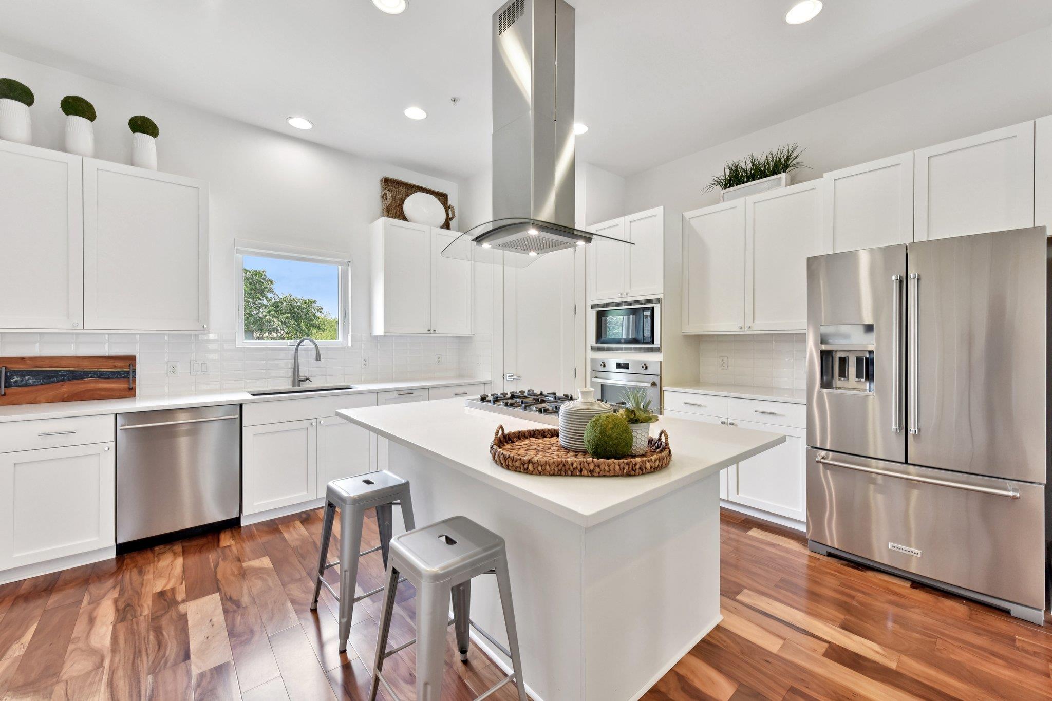 Homes for sale in Austin, TX | 2300 S 5Th St #E, Austin, TX 78704 | MLS# 3246726