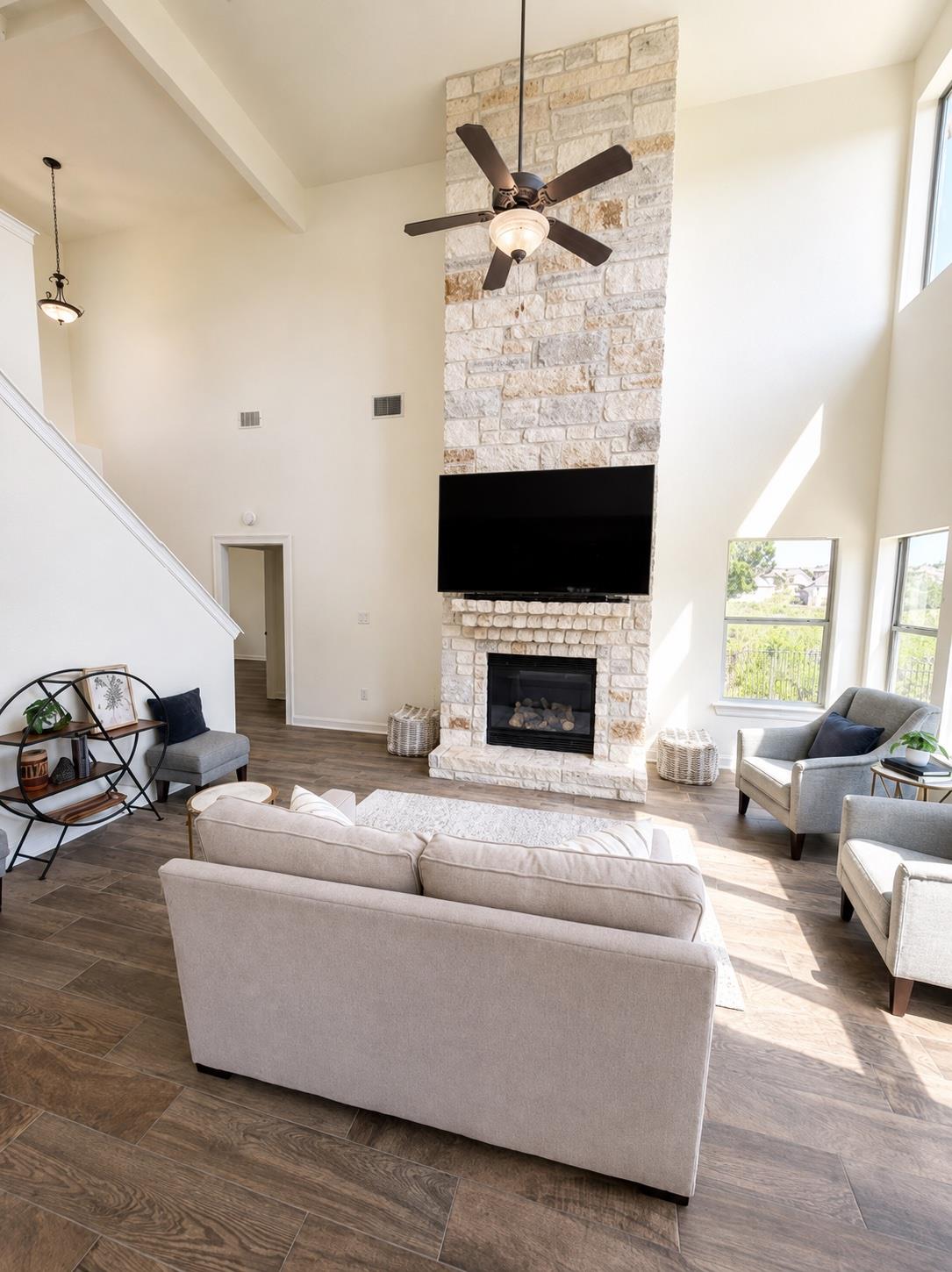 3rd image of 21825 Surrey Ln, Lago Vista, TX 78645 | MLS# 8708790