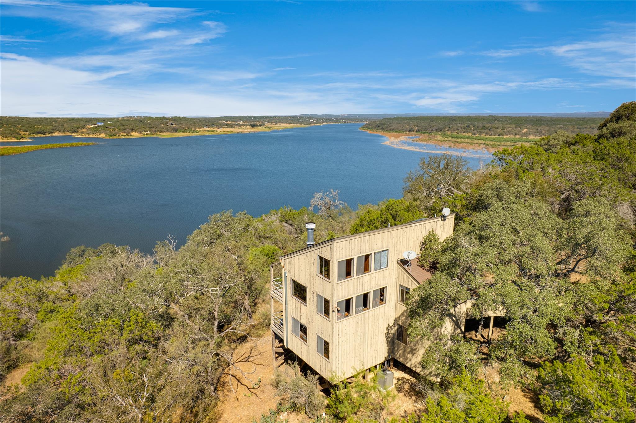 5th image of 501 Coventry Rd, Spicewood, TX 78669 | MLS# 4482149