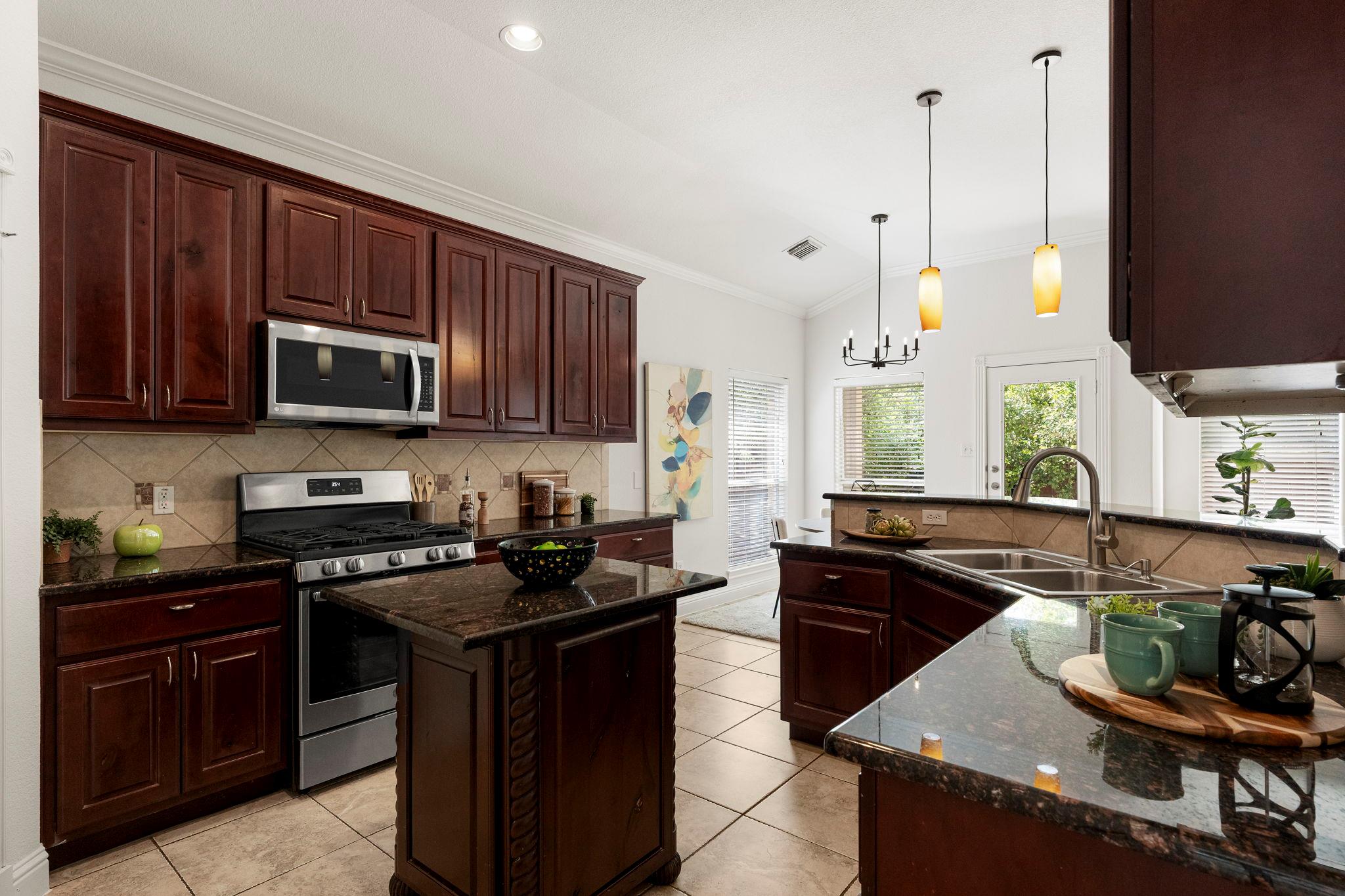 4th image of 2904 Centennial Olympic Park, Austin, TX 78732 | MLS# 2405582