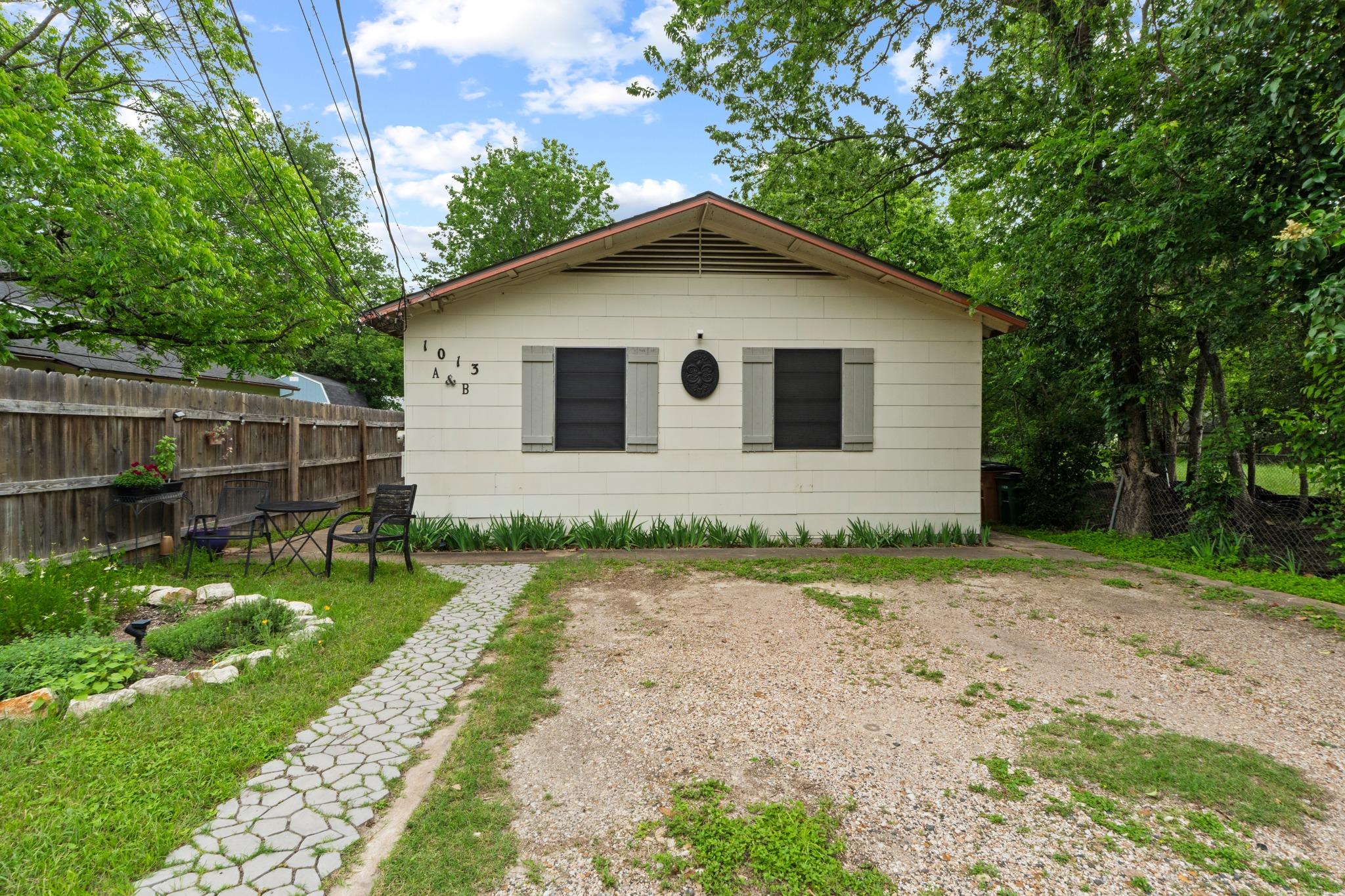 Homes for sale in Austin, TX | 1013 Romeria Dr, Austin, TX 78757 | MLS# 9558164