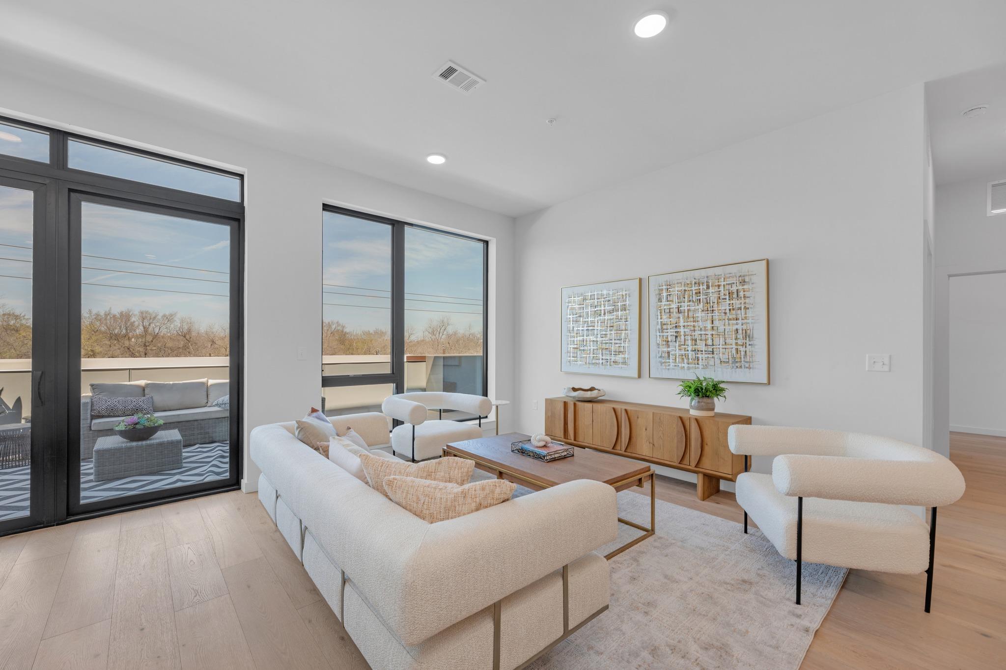 3rd image of 2209 S 1St St #403, Austin, TX 78704 | MLS# 6050237