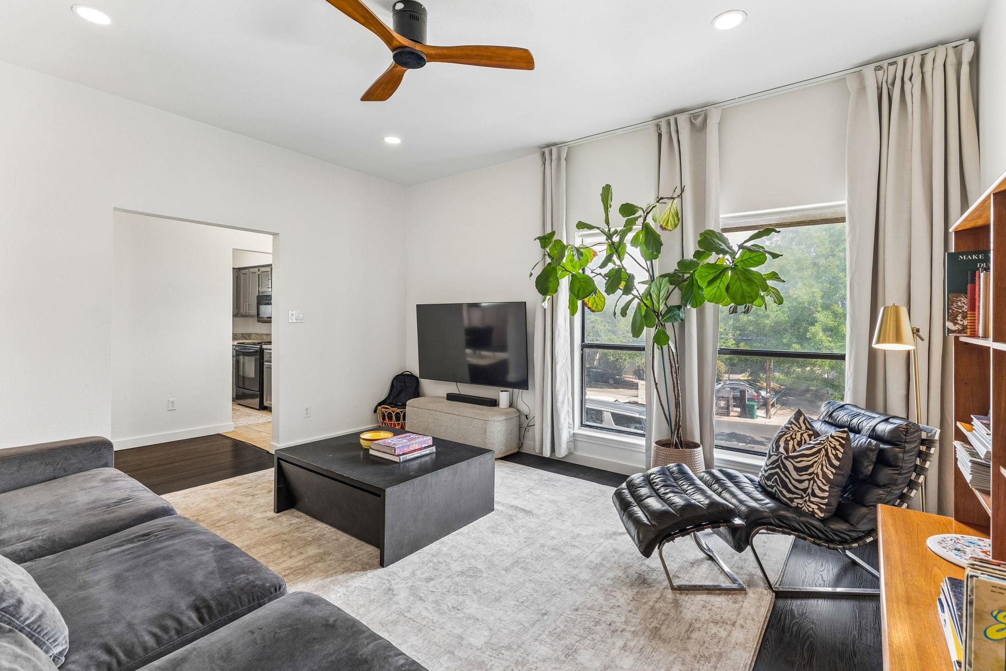 5th image of 1404 Norwalk Ln #204, Austin, TX 78703 | MLS# 7636646