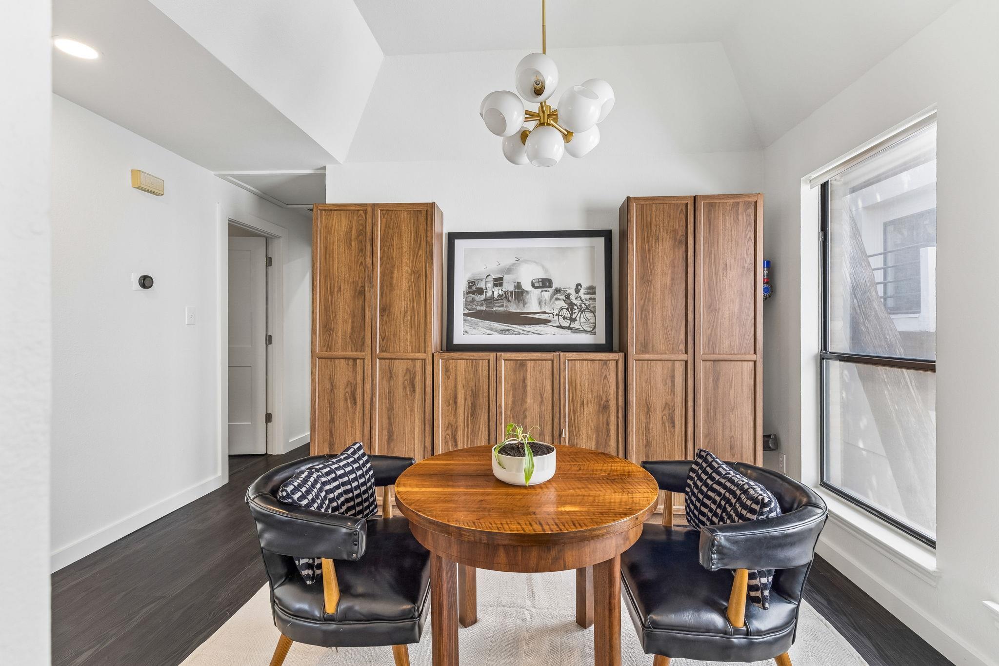 3rd image of 1404 Norwalk Ln #204, Austin, TX 78703 | MLS# 7636646
