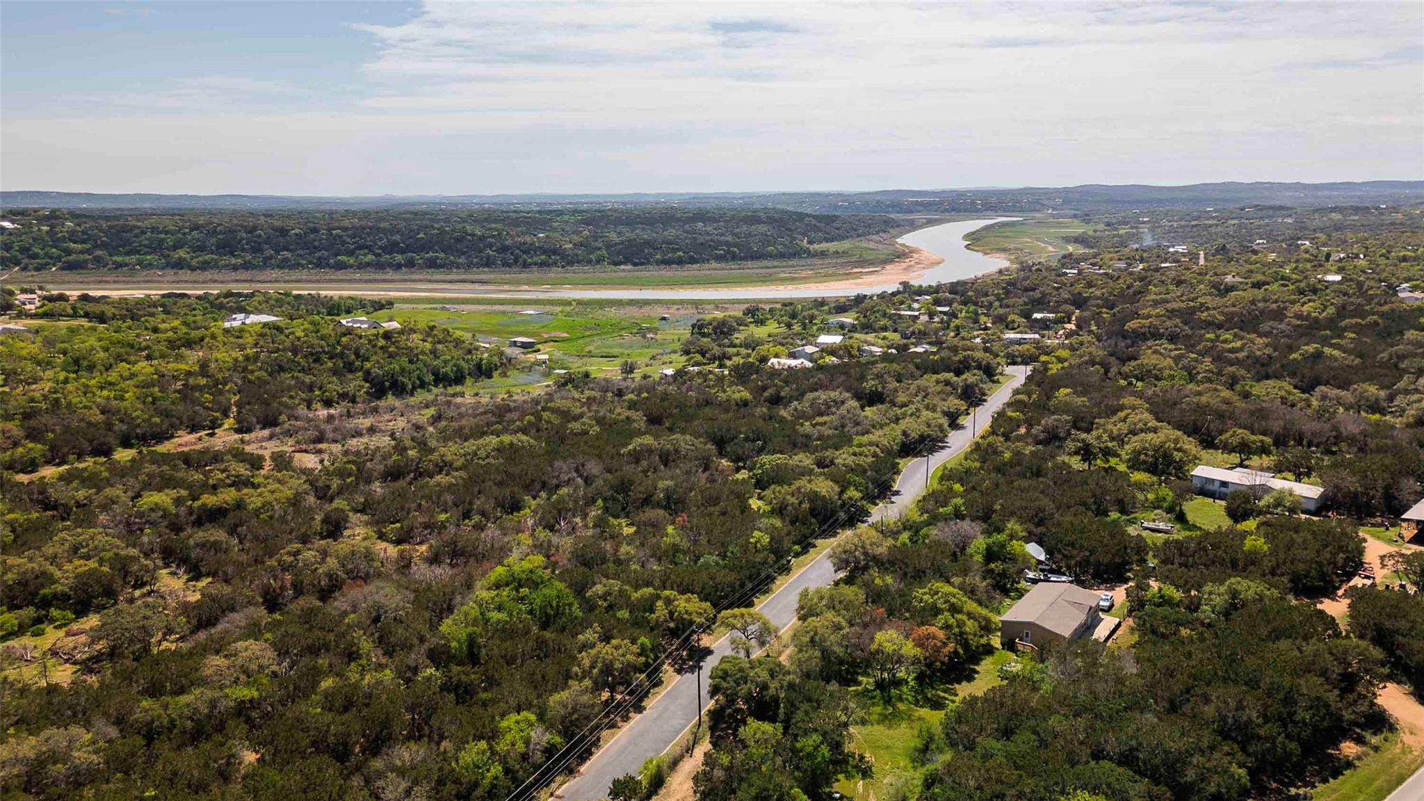 4th image of 551 Lake View Dr, Spicewood, TX 78669 | MLS# 3218370